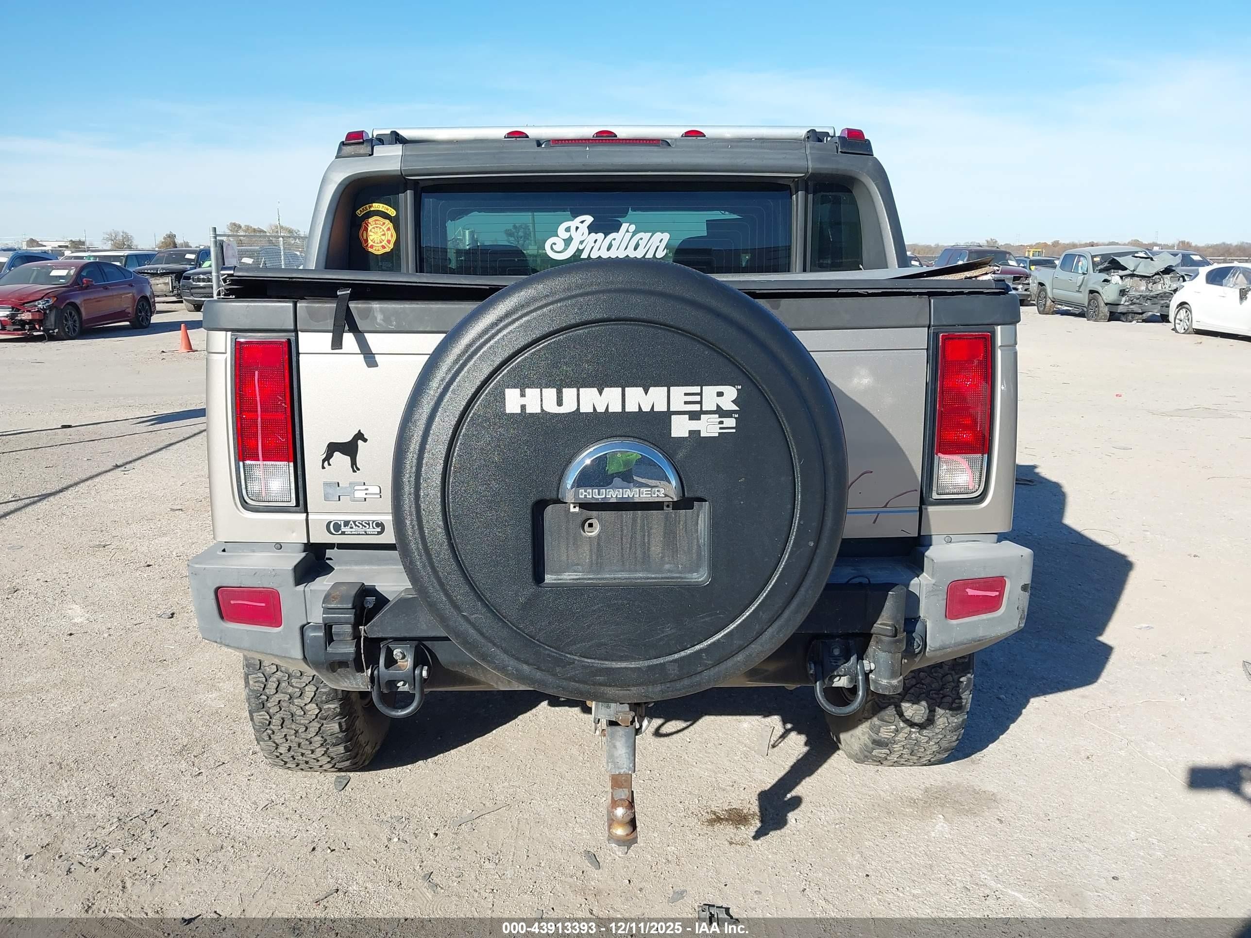 2007 Hummer H2 Sut   Золотой vin: 5GRGN22U77H100280