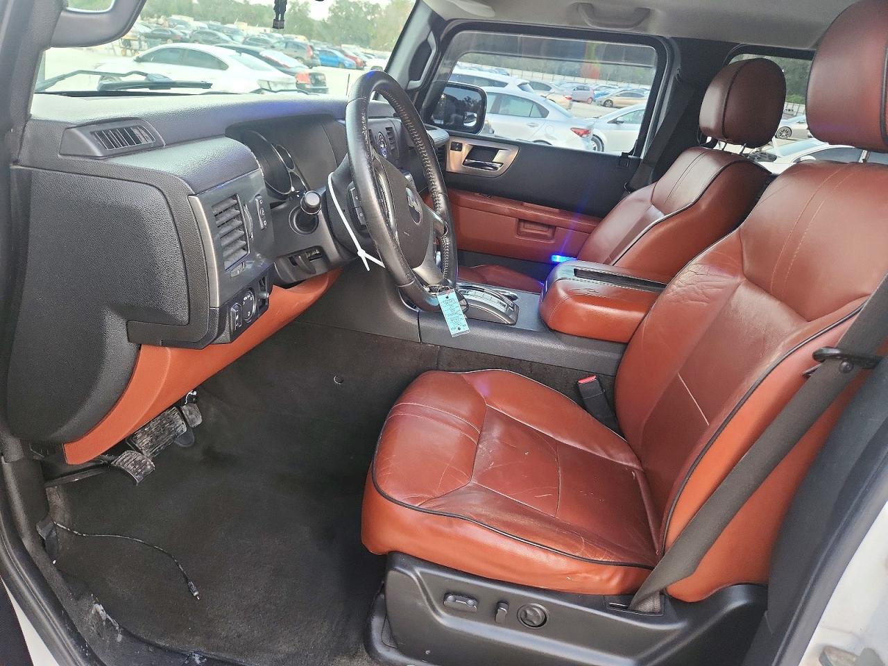 2008 Hummer H2 White vin: 5GRGN23838H106094