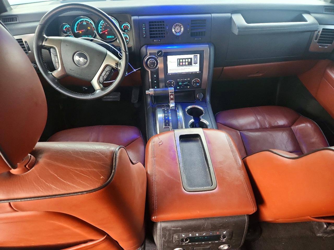 2008 Hummer H2 White vin: 5GRGN23838H106094