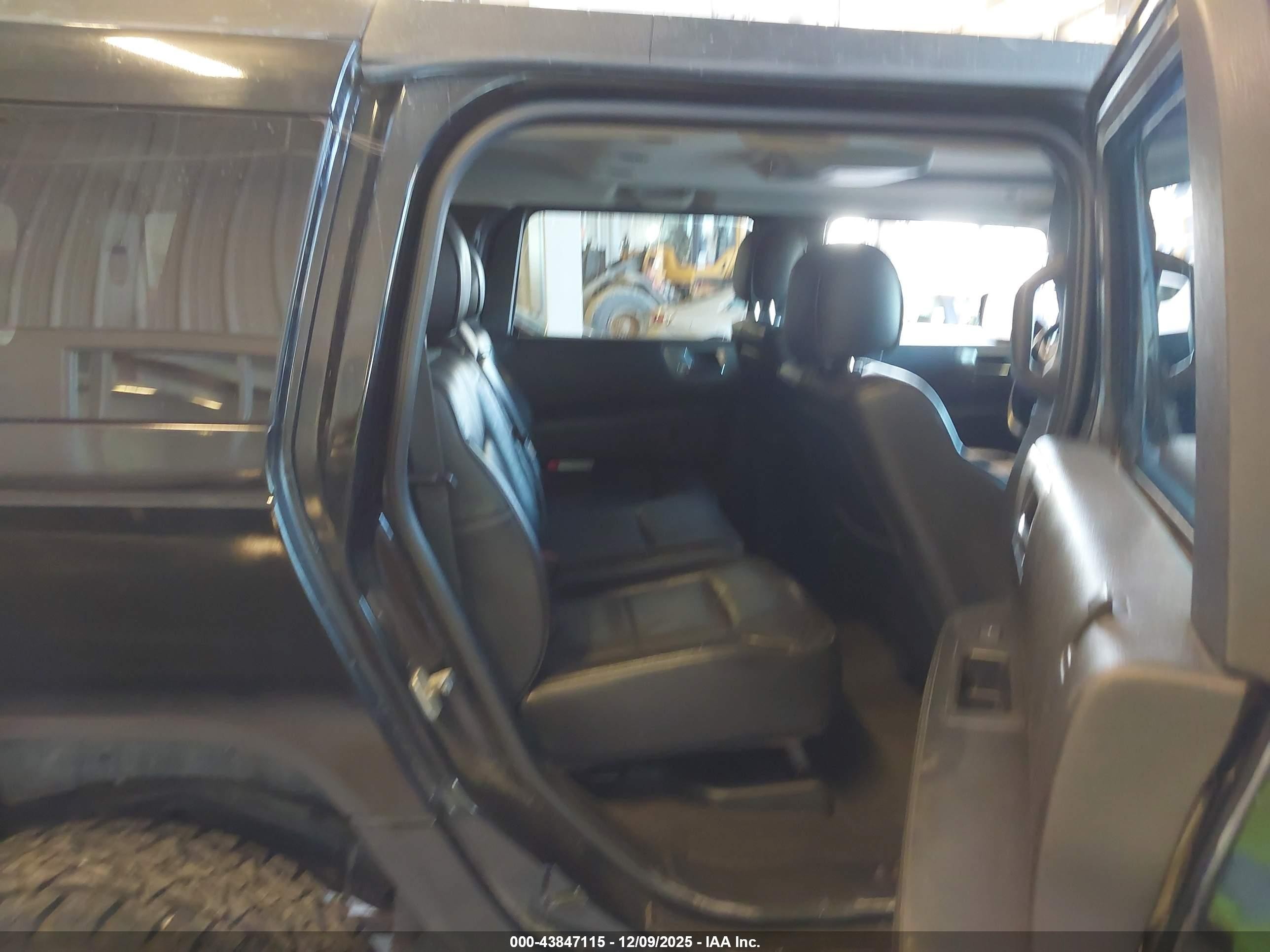 2008 Hummer H2 Suv   Black vin: 5GRGN23858H100796