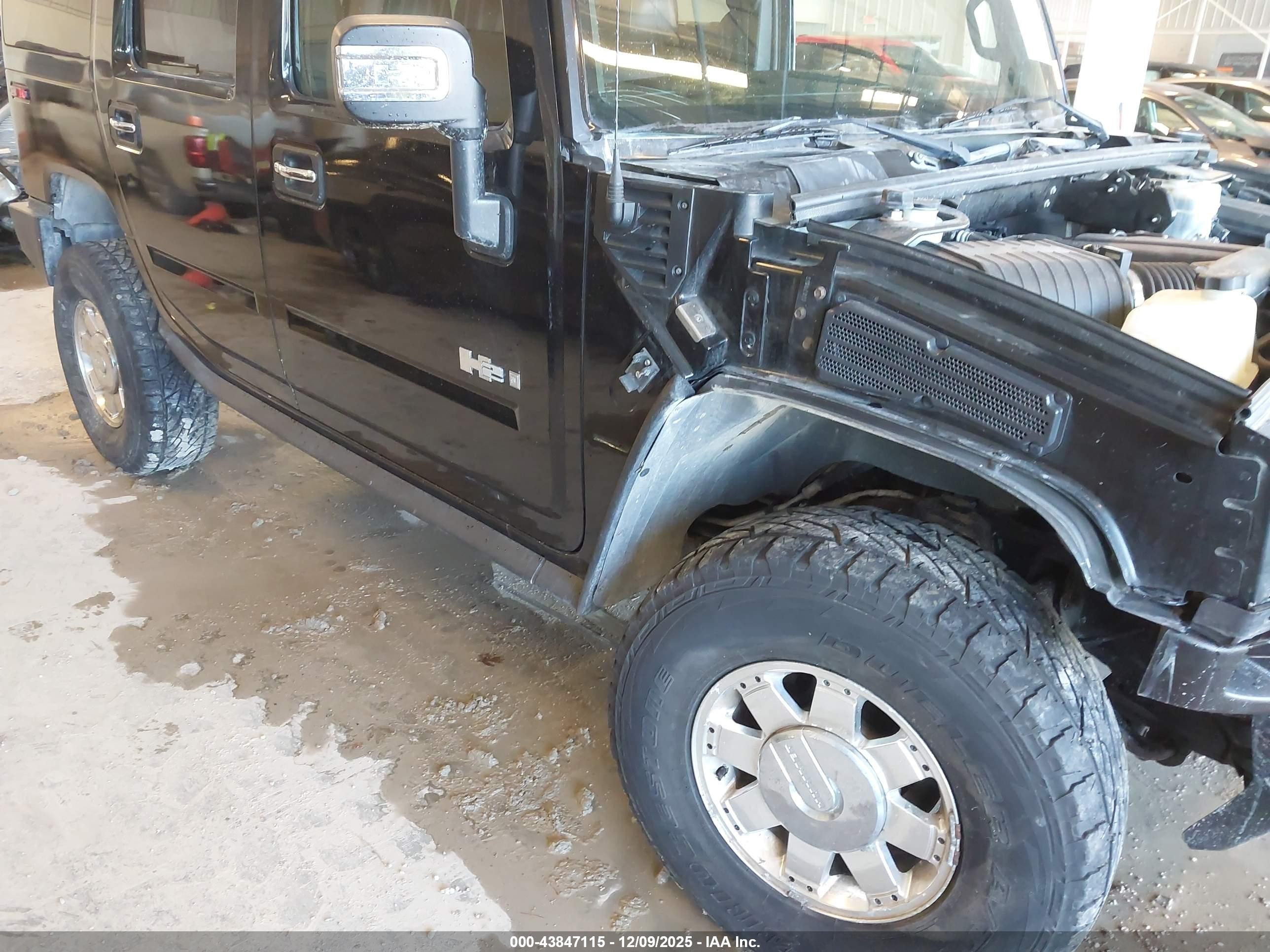 2008 Hummer H2 Suv   Black vin: 5GRGN23858H100796