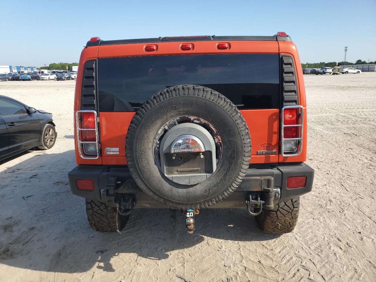 2008 Hummer H2 Orange vin: 5GRGN23868H106655