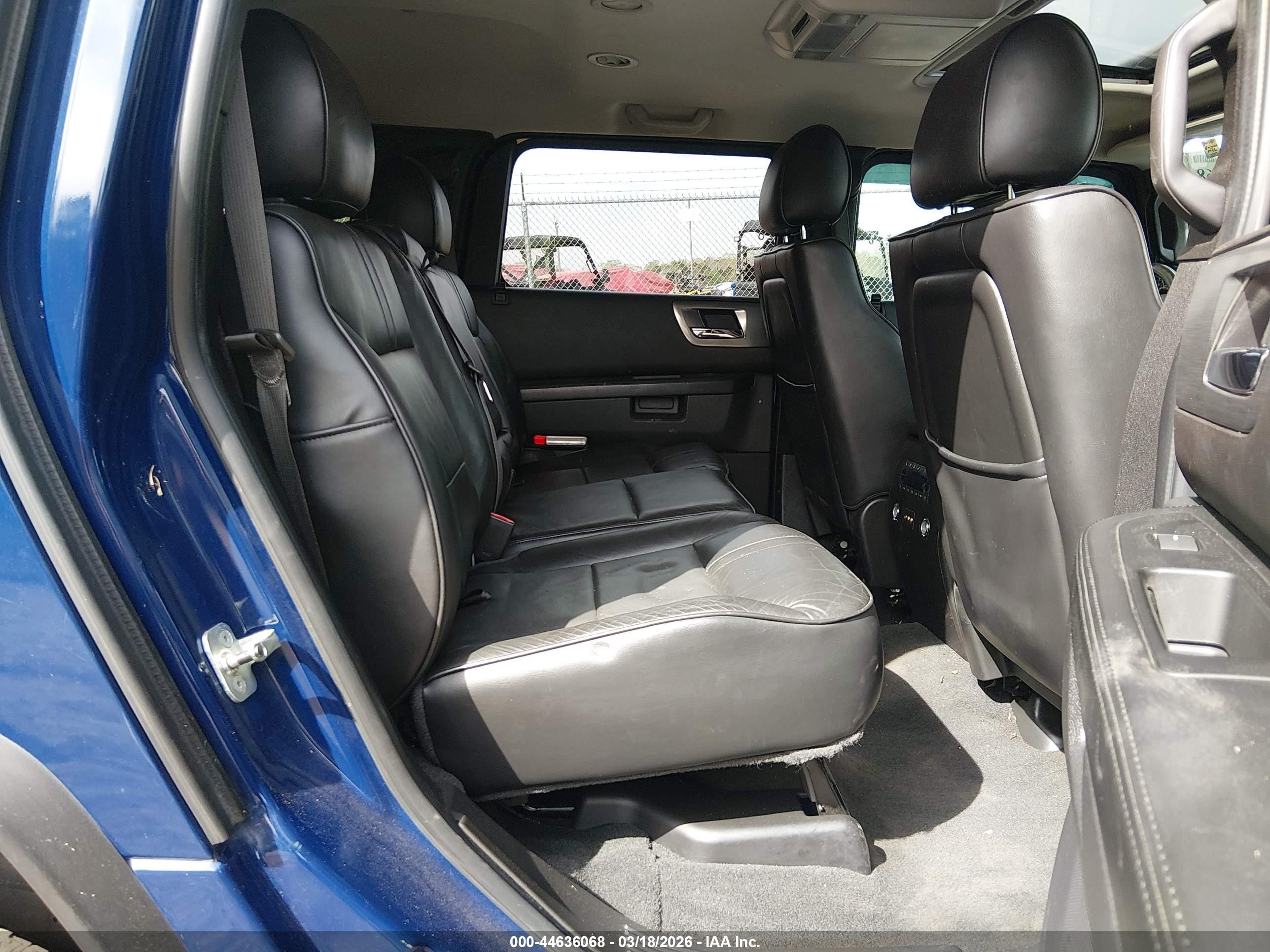 2008 Hummer H2 Suv   Blue vin: 5GRGN23878H105272