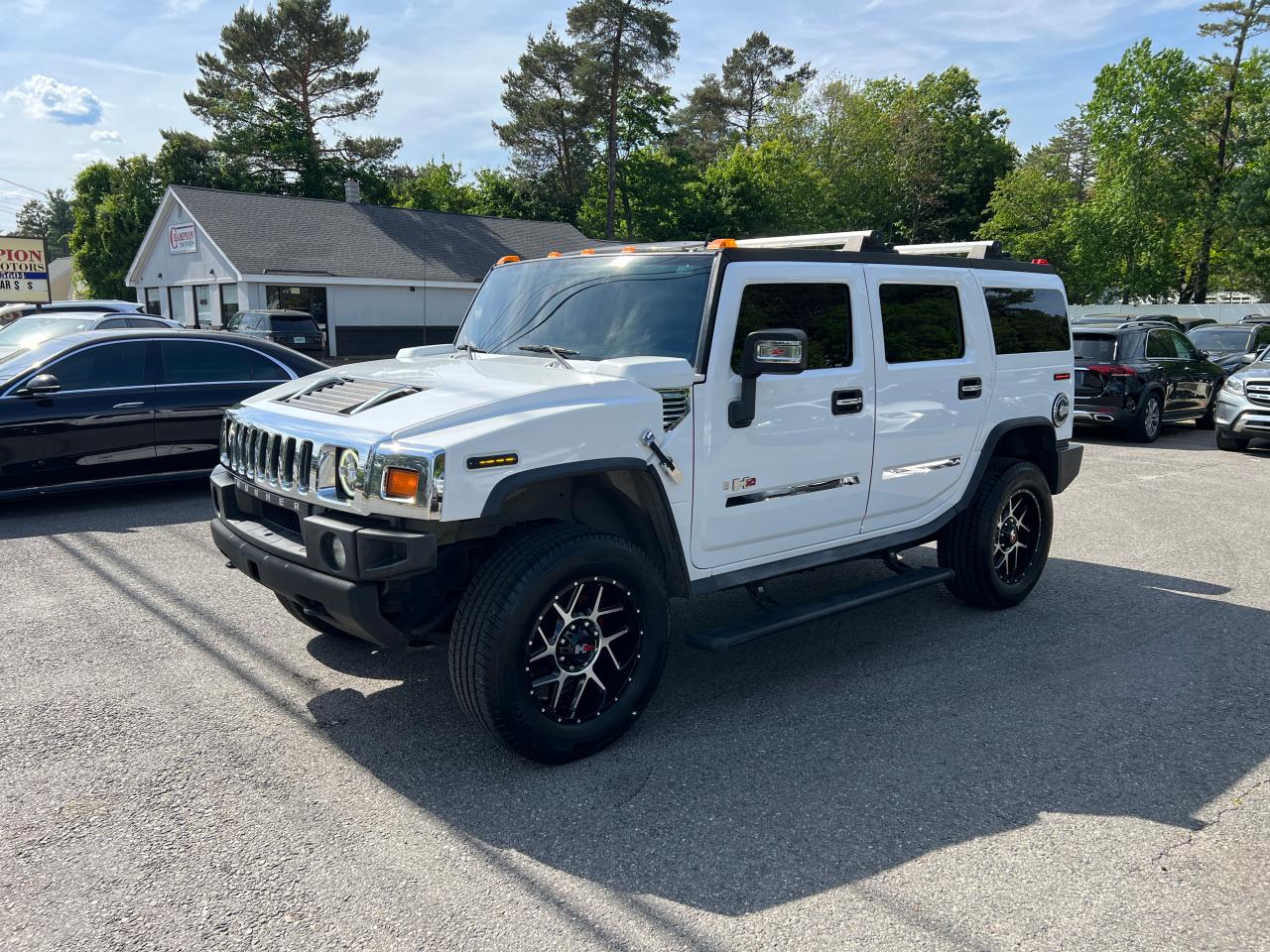 2008 Hummer H2  White vin: 5GRGN238X8H101944