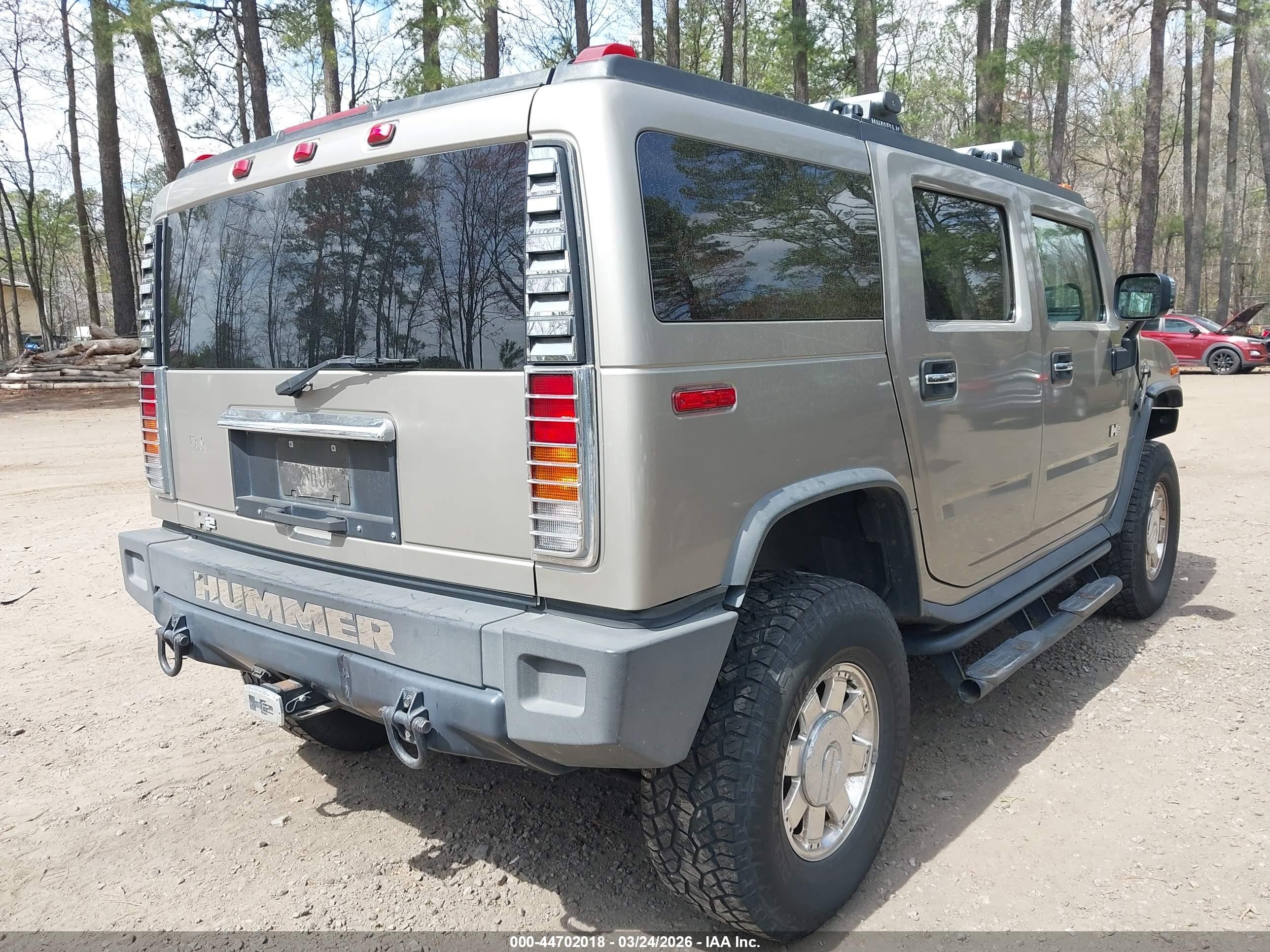 2003 Hummer H2   Tan vin: 5GRGN23U03H126129