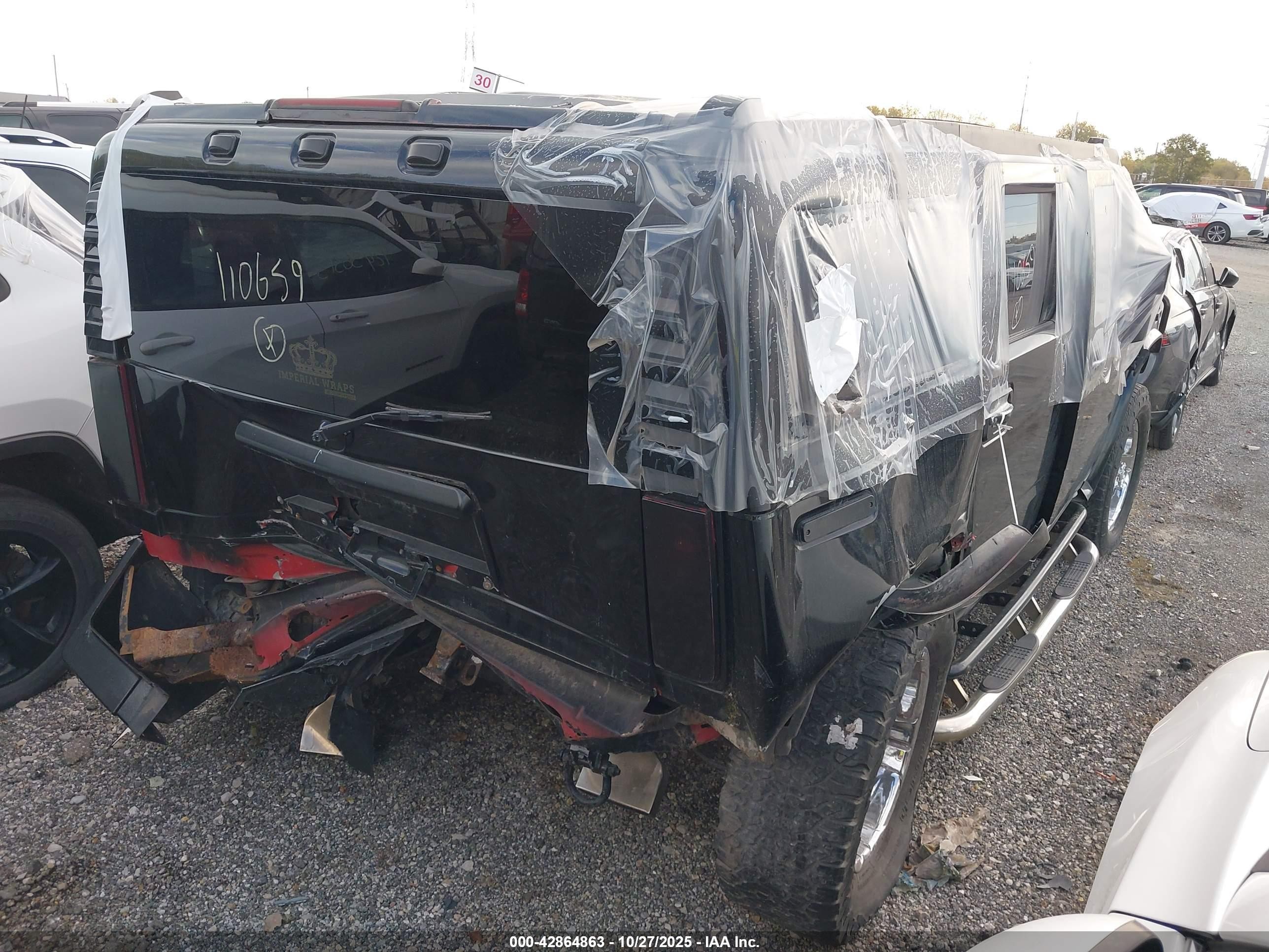 2005 Hummer H2 Suv   Black vin: 5GRGN23U05H110659