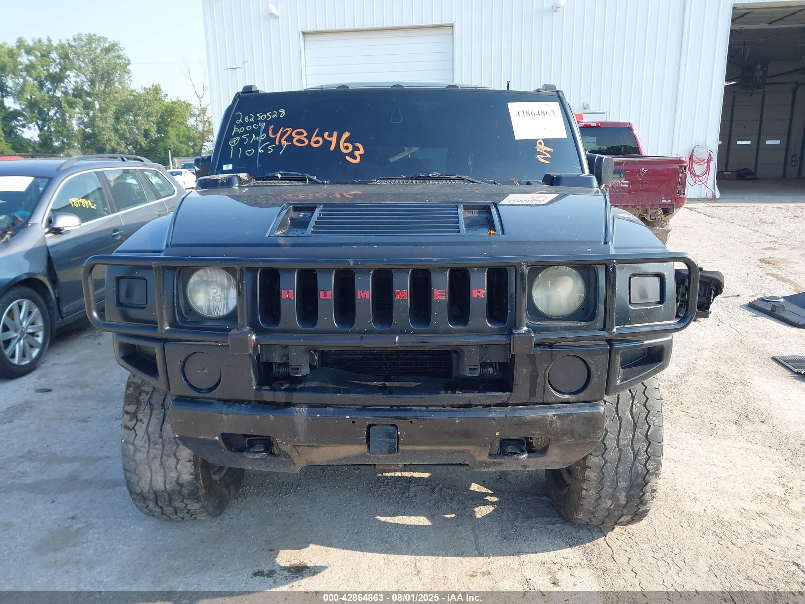 2005 Hummer H2 Suv   Black vin: 5GRGN23U05H110659