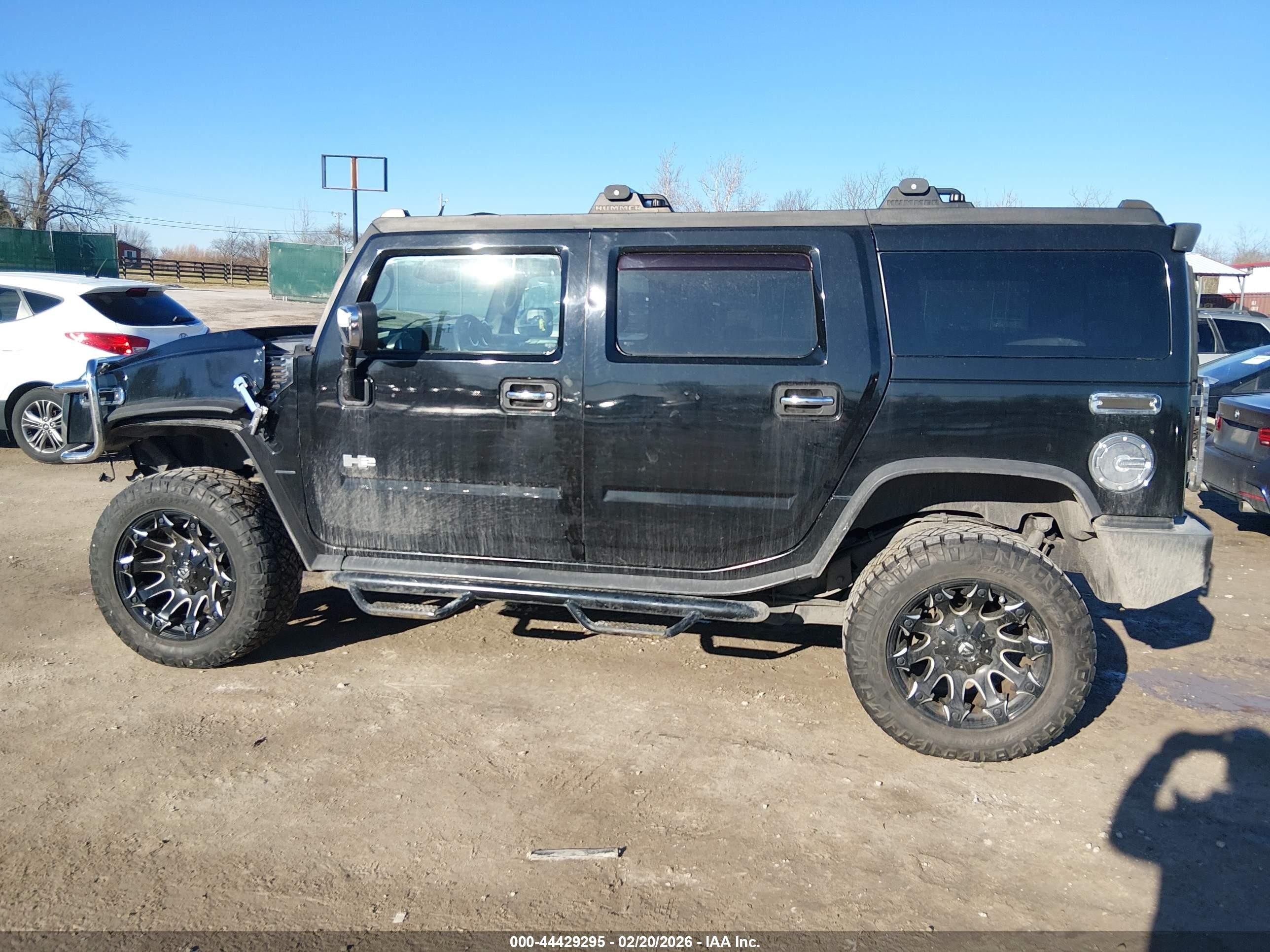 2005 Hummer H2 Suv   Black vin: 5GRGN23U05H125002