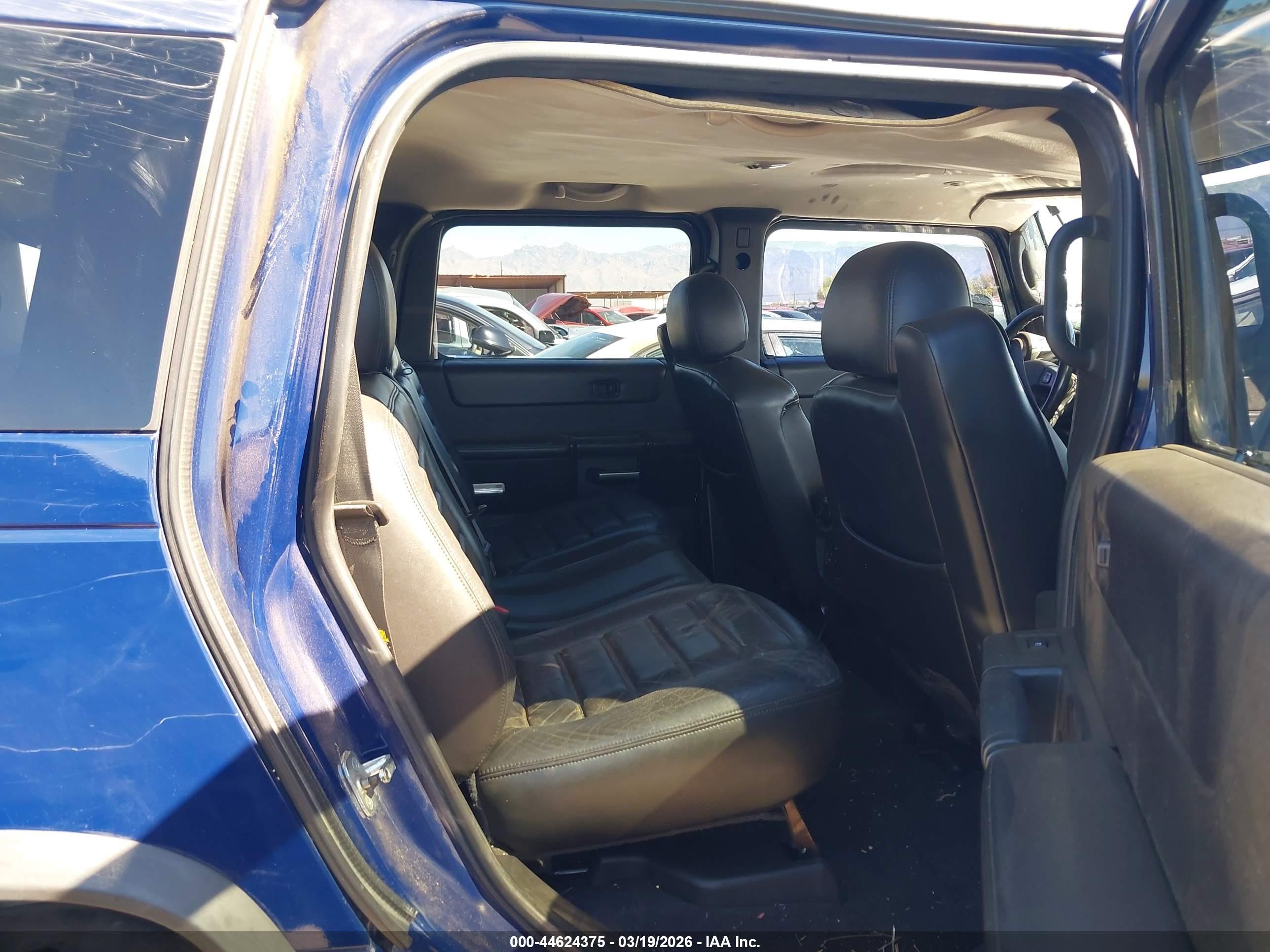 2007 Hummer H2 Suv   Blue vin: 5GRGN23U07H101821
