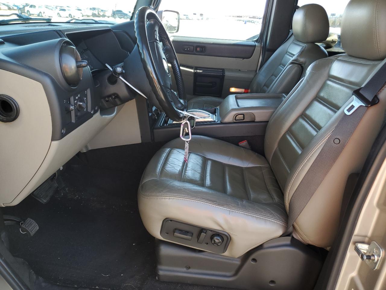 2007 Hummer H2 Tan vin: 5GRGN23U07H111393