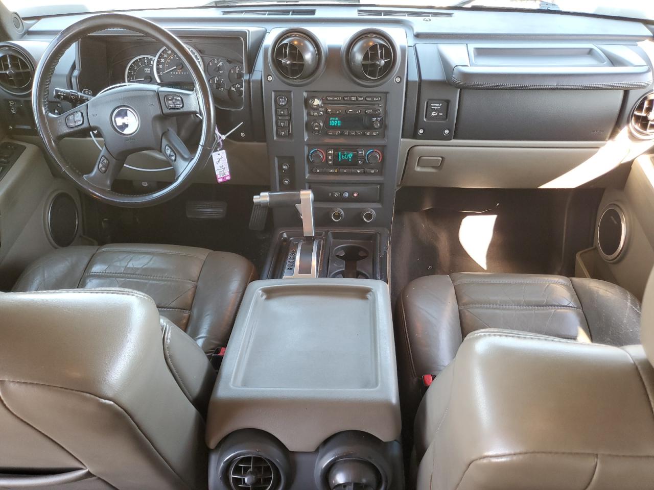 2007 Hummer H2 Tan vin: 5GRGN23U07H111393