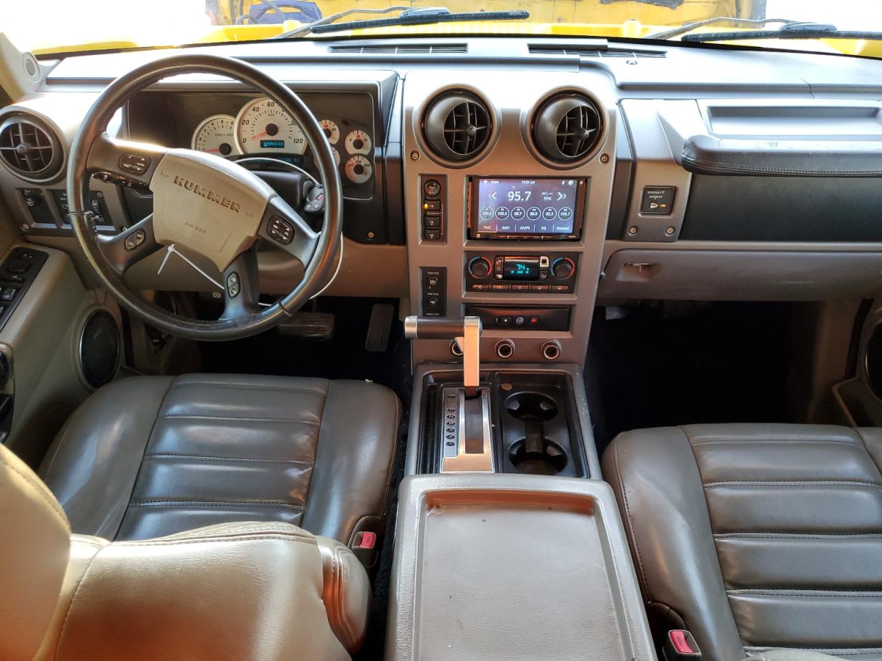 2003 Hummer H2 Желтый vin: 5GRGN23U13H108268