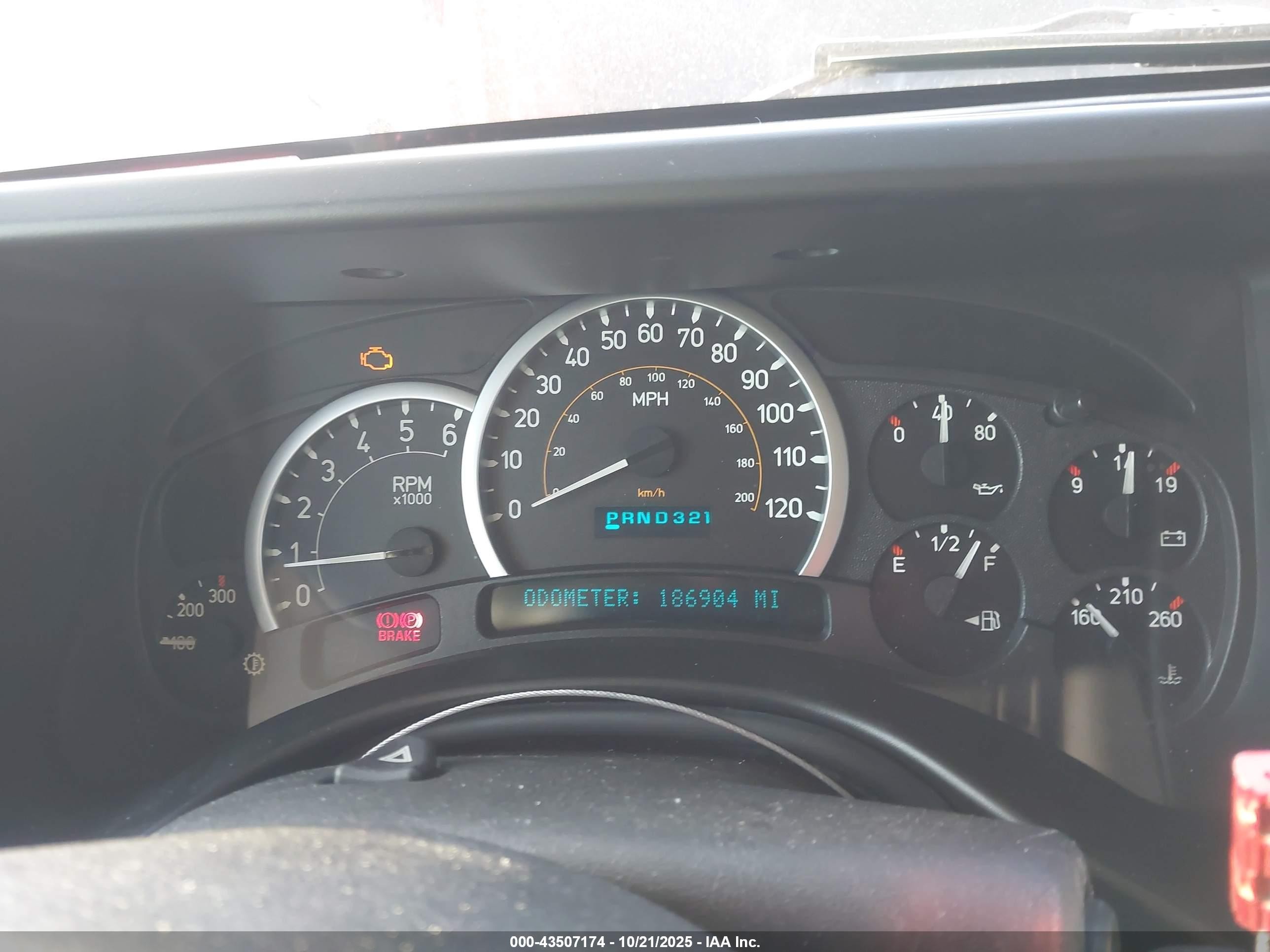2005 Hummer H2 Suv   Темно-бордовый vin: 5GRGN23U15H130290