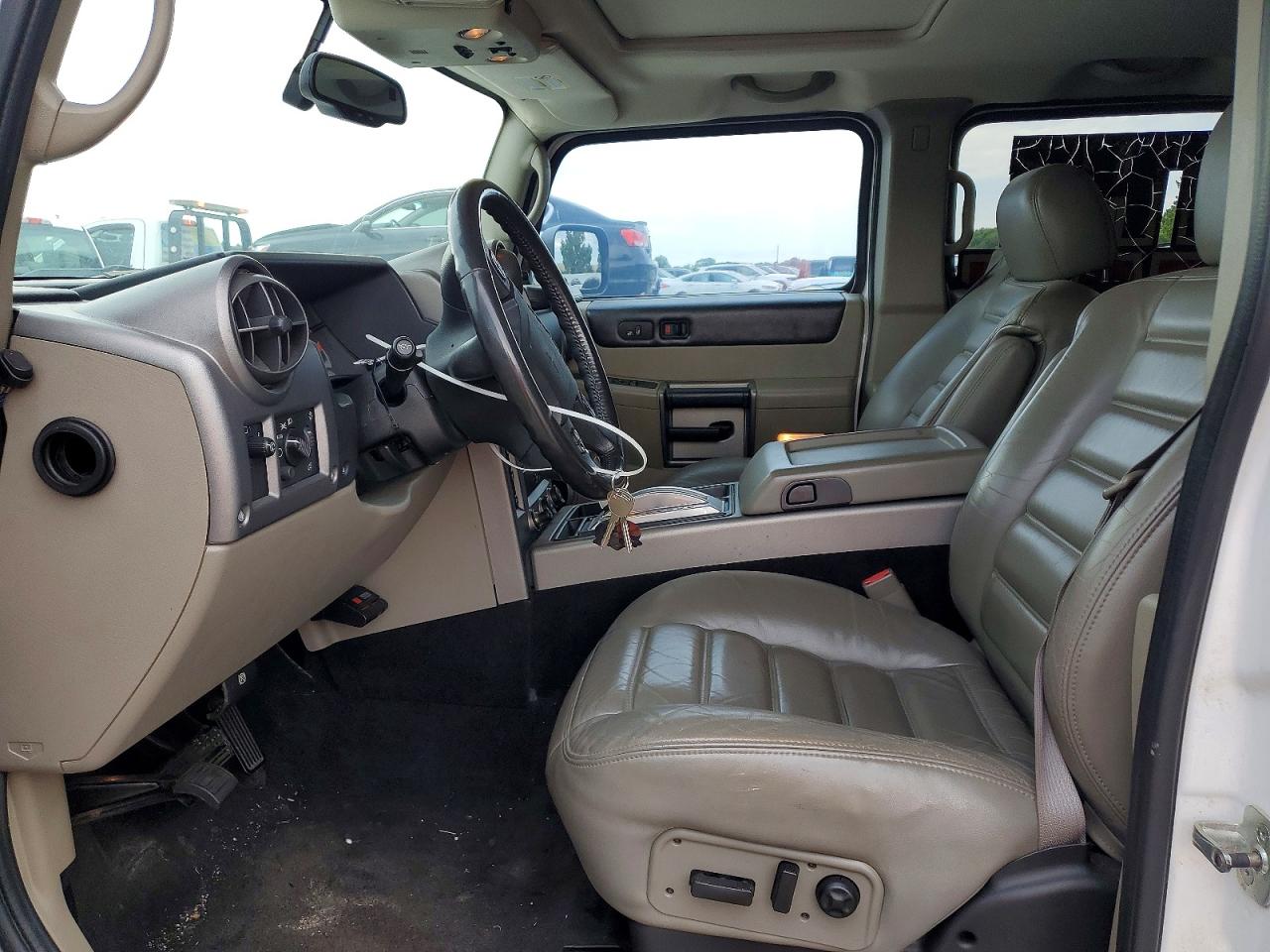 2003 Hummer H2 White vin: 5GRGN23U23H127525