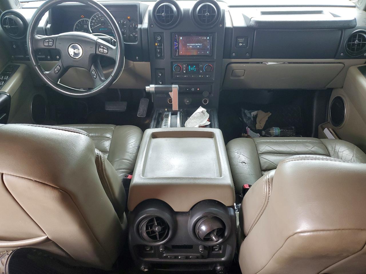 2005 Hummer H2 Black vin: 5GRGN23U25H100375