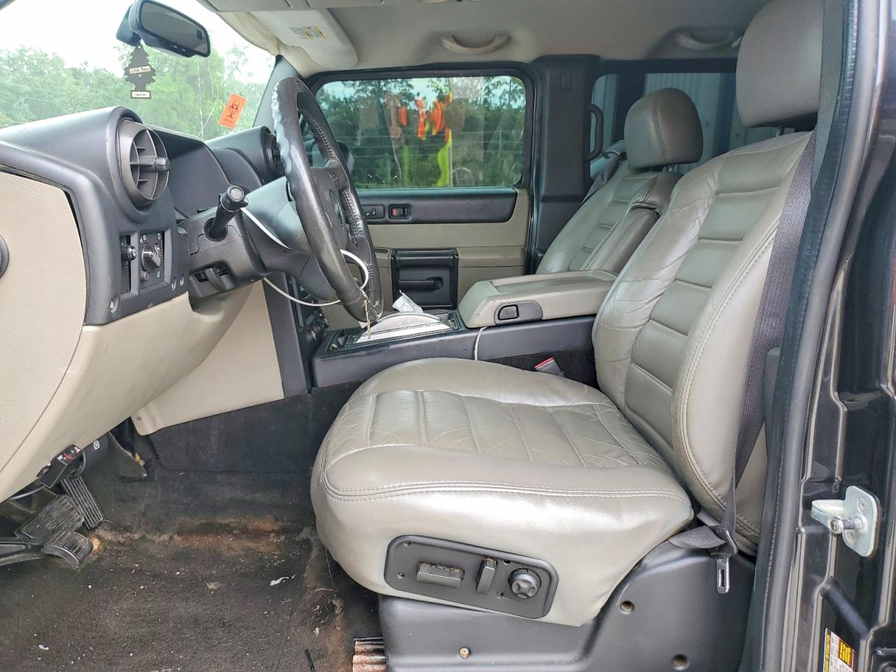 2005 Hummer H2 Black vin: 5GRGN23U25H100375