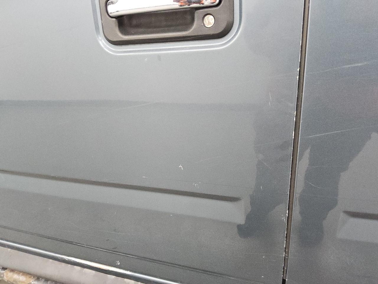 2005 Hummer H2 Green vin: 5GRGN23U35H100787 Damage: Left Front Door, Multiple Scratches Light, 4