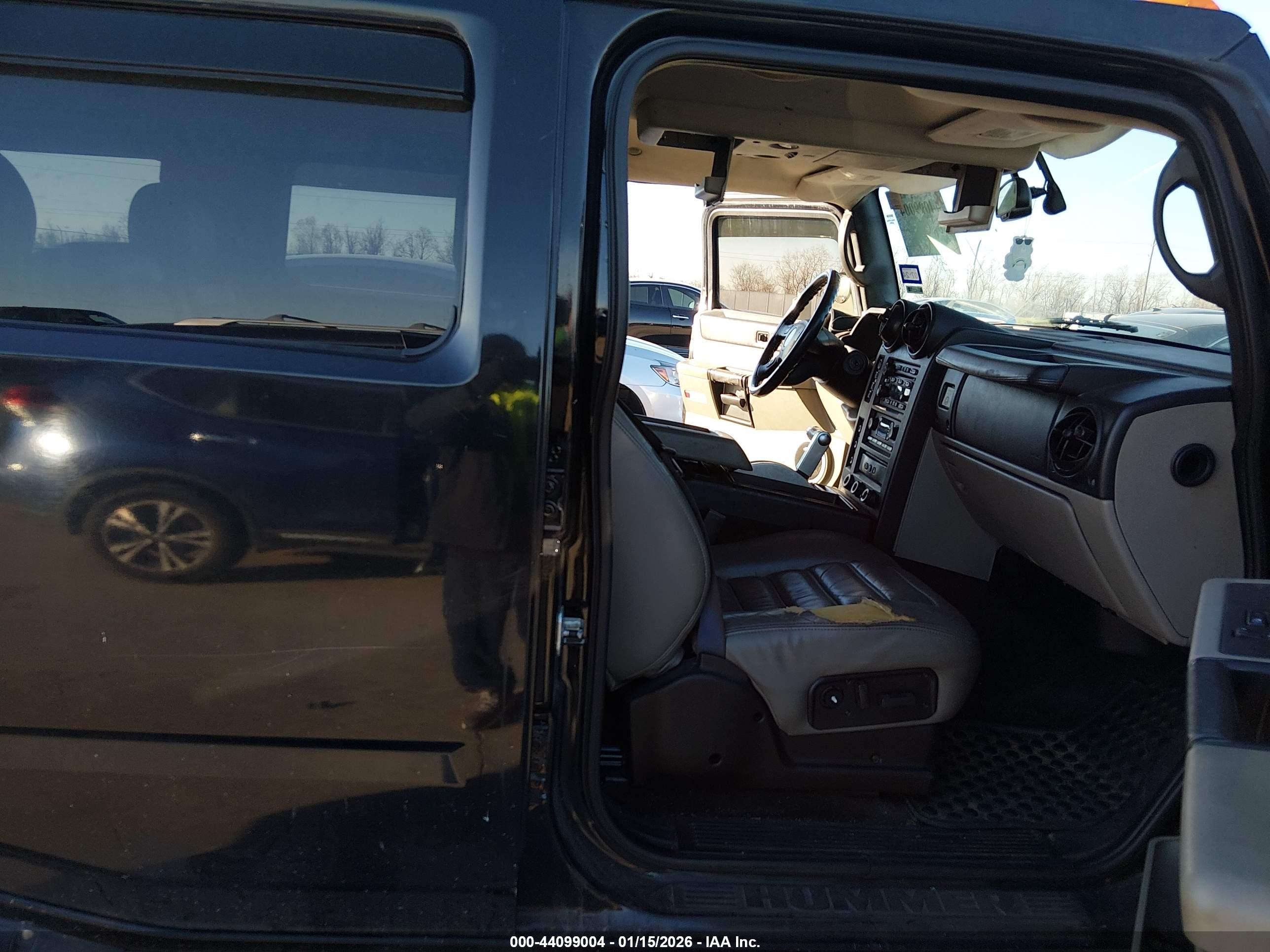 2006 Hummer H2 Suv   Black vin: 5GRGN23U46H112447