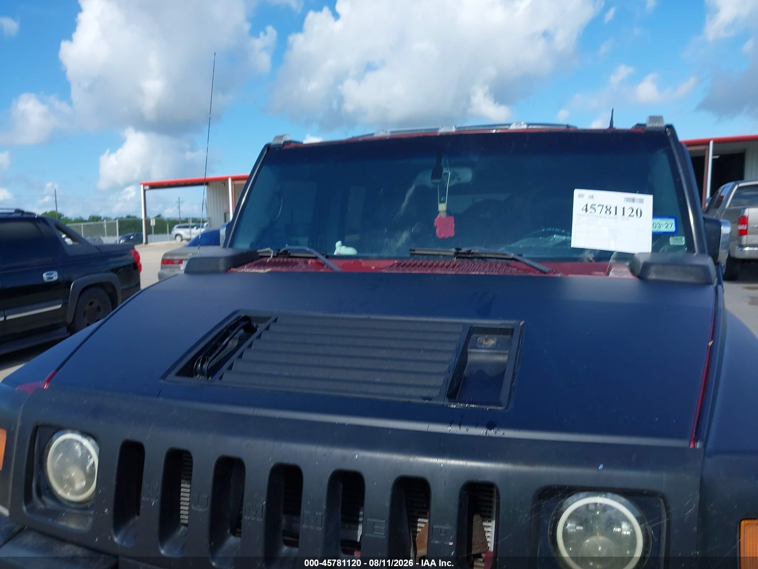 2004 Hummer H2   Black vin: 5GRGN23U54H117203
