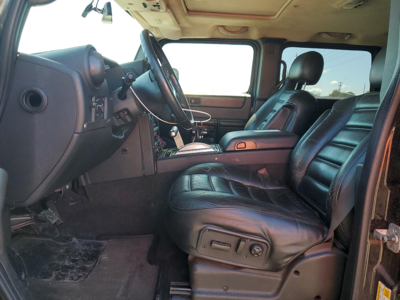2007 Hummer H2 Black vin: 5GRGN23U57H108974