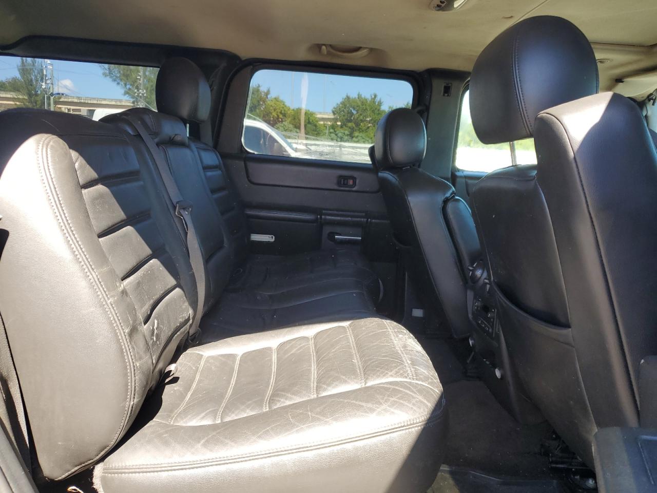 2007 Hummer H2 Black vin: 5GRGN23U57H108974