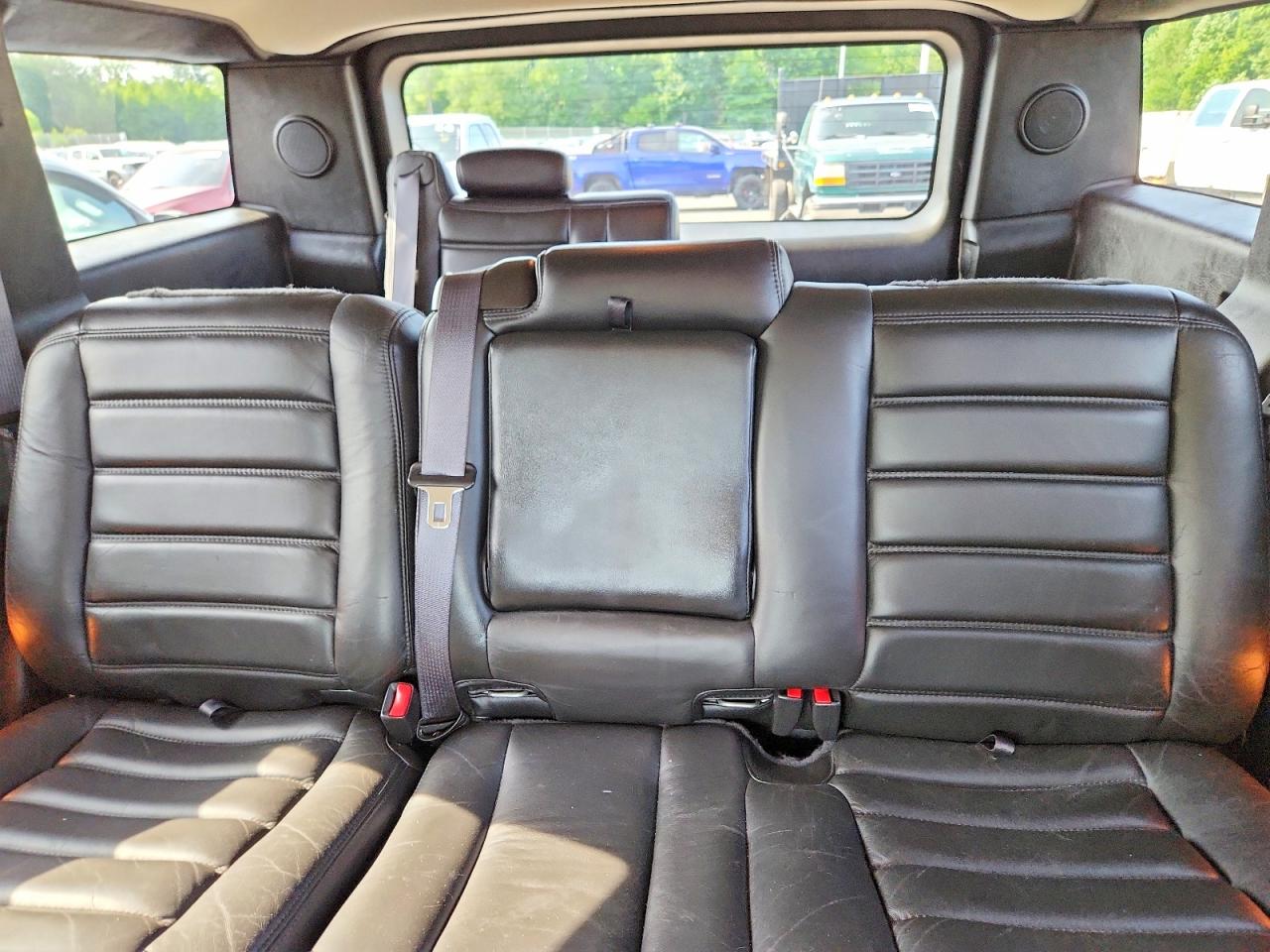 2006 Hummer H2 Burgundy vin: 5GRGN23U66H100235