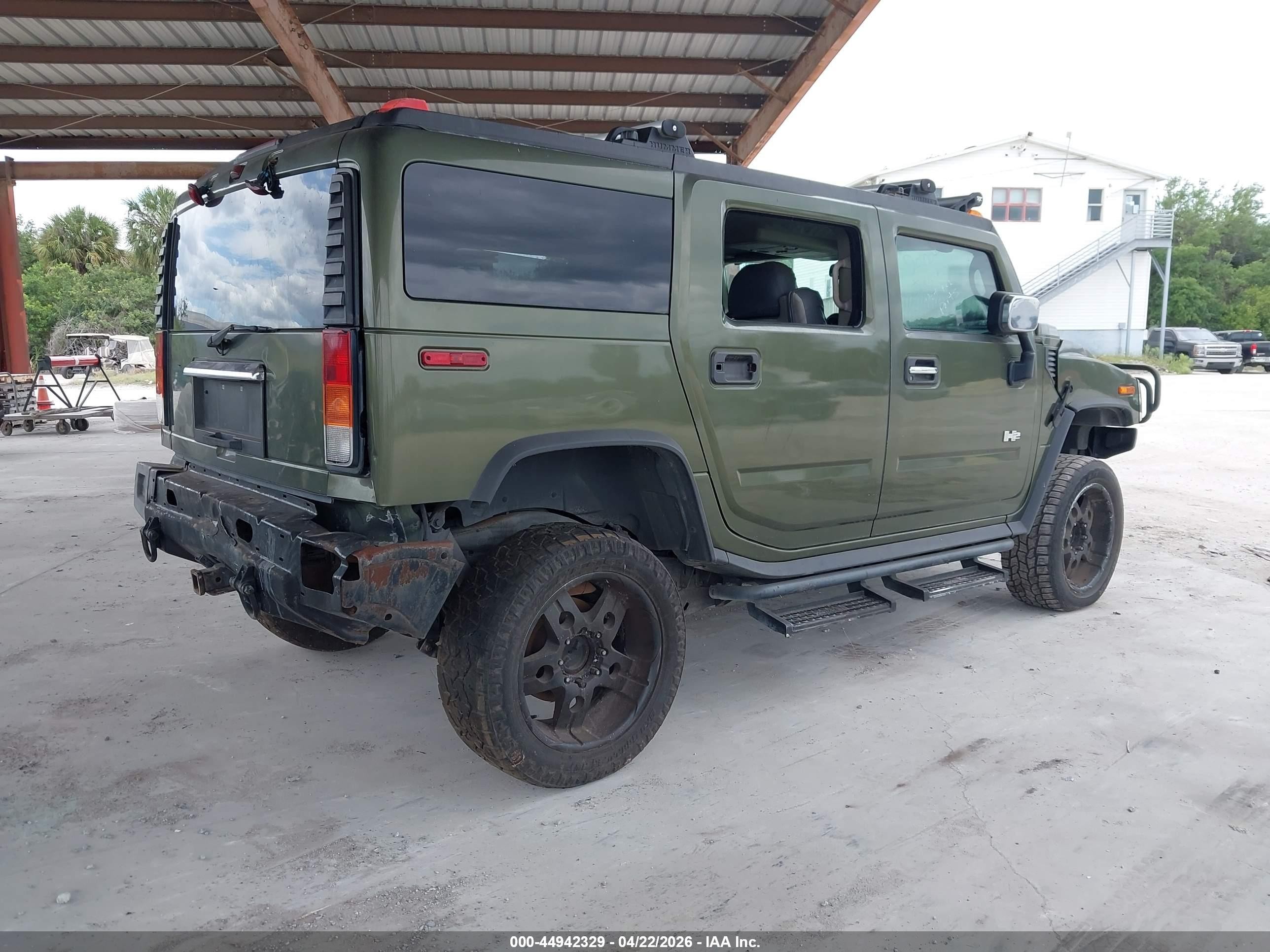 2003 Hummer H2   Green vin: 5GRGN23U83H105965