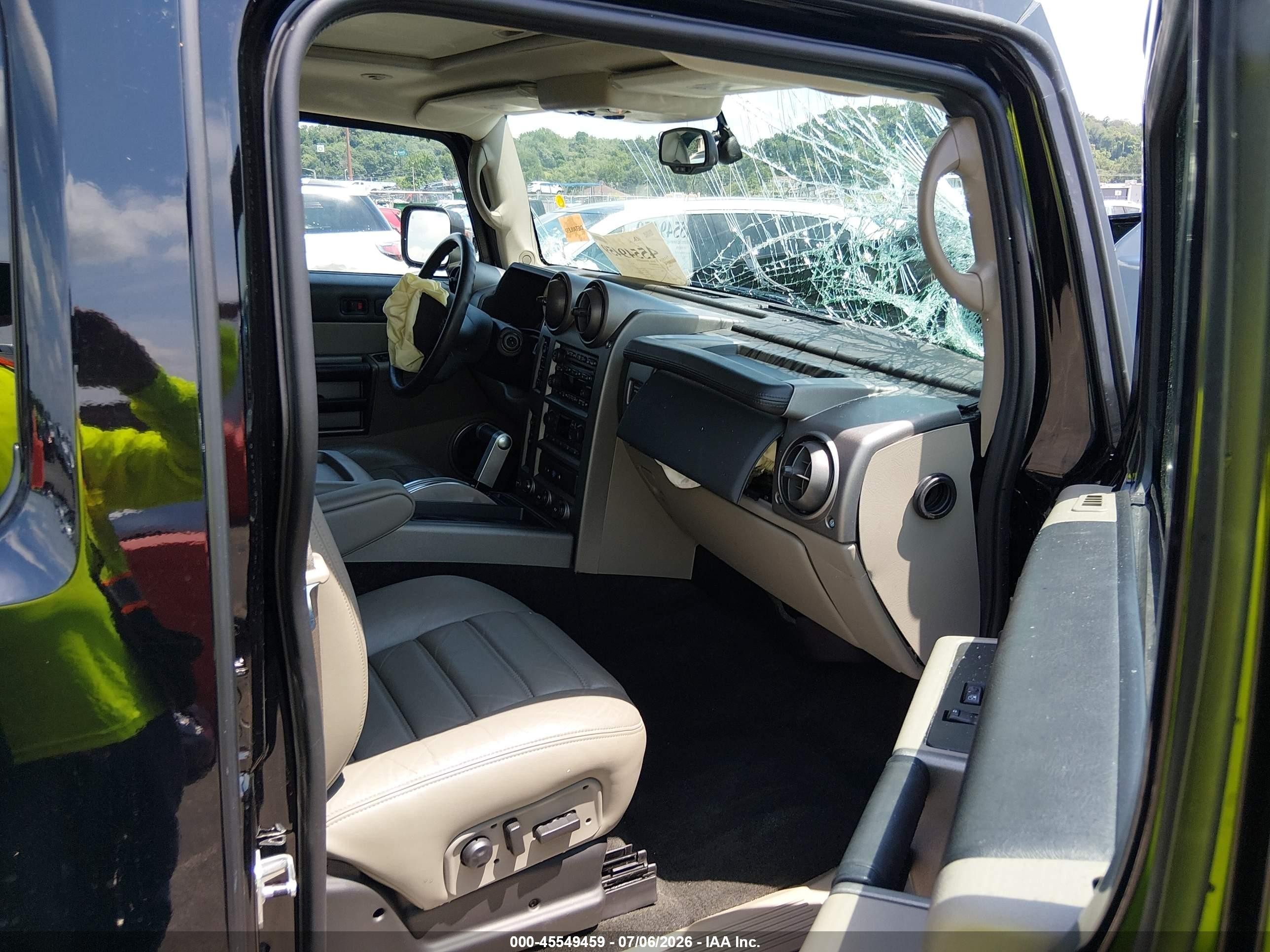2003 Hummer H2   Black vin: 5GRGN23U83H136021