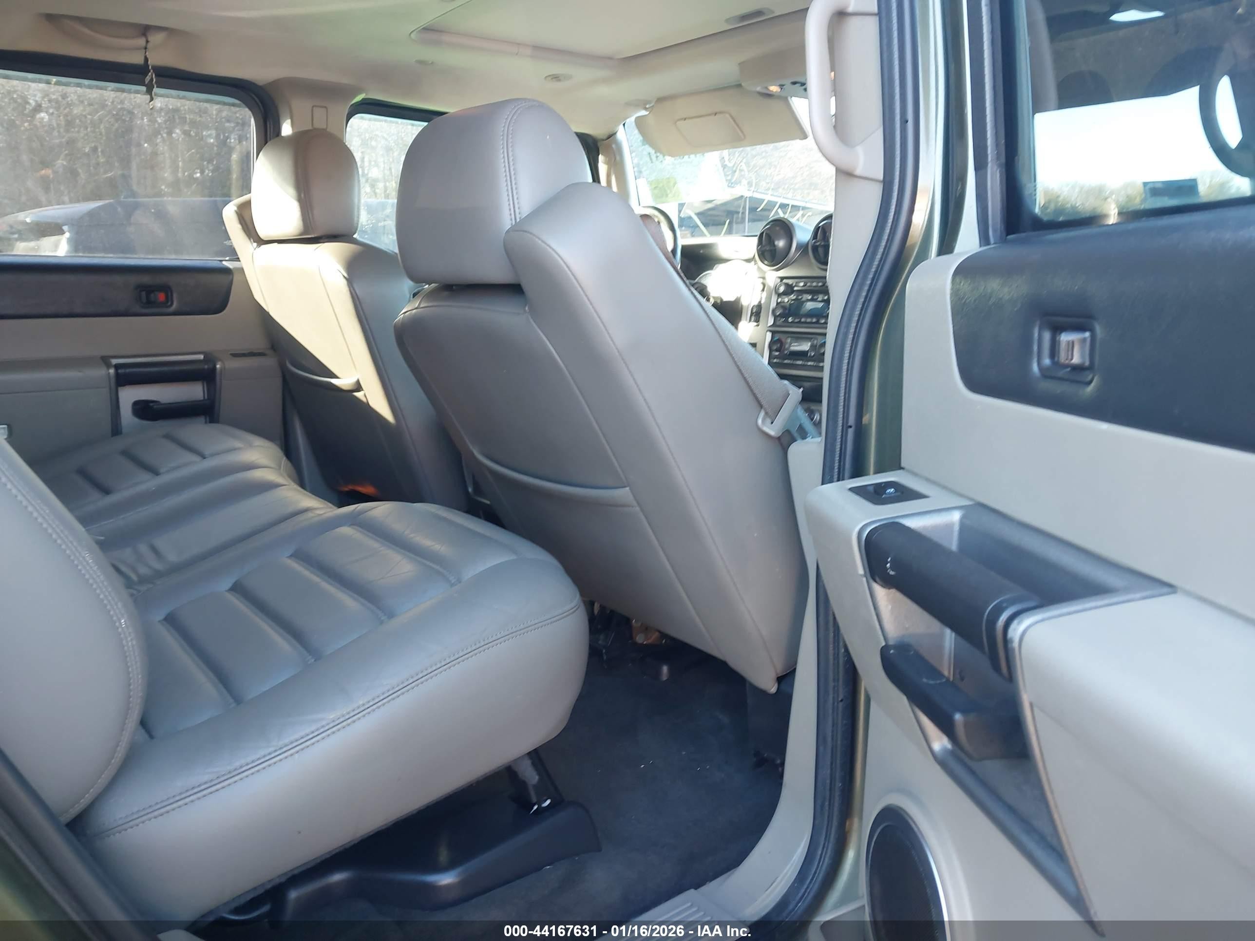 2003 Hummer H2   Green vin: 5GRGN23U83H138609