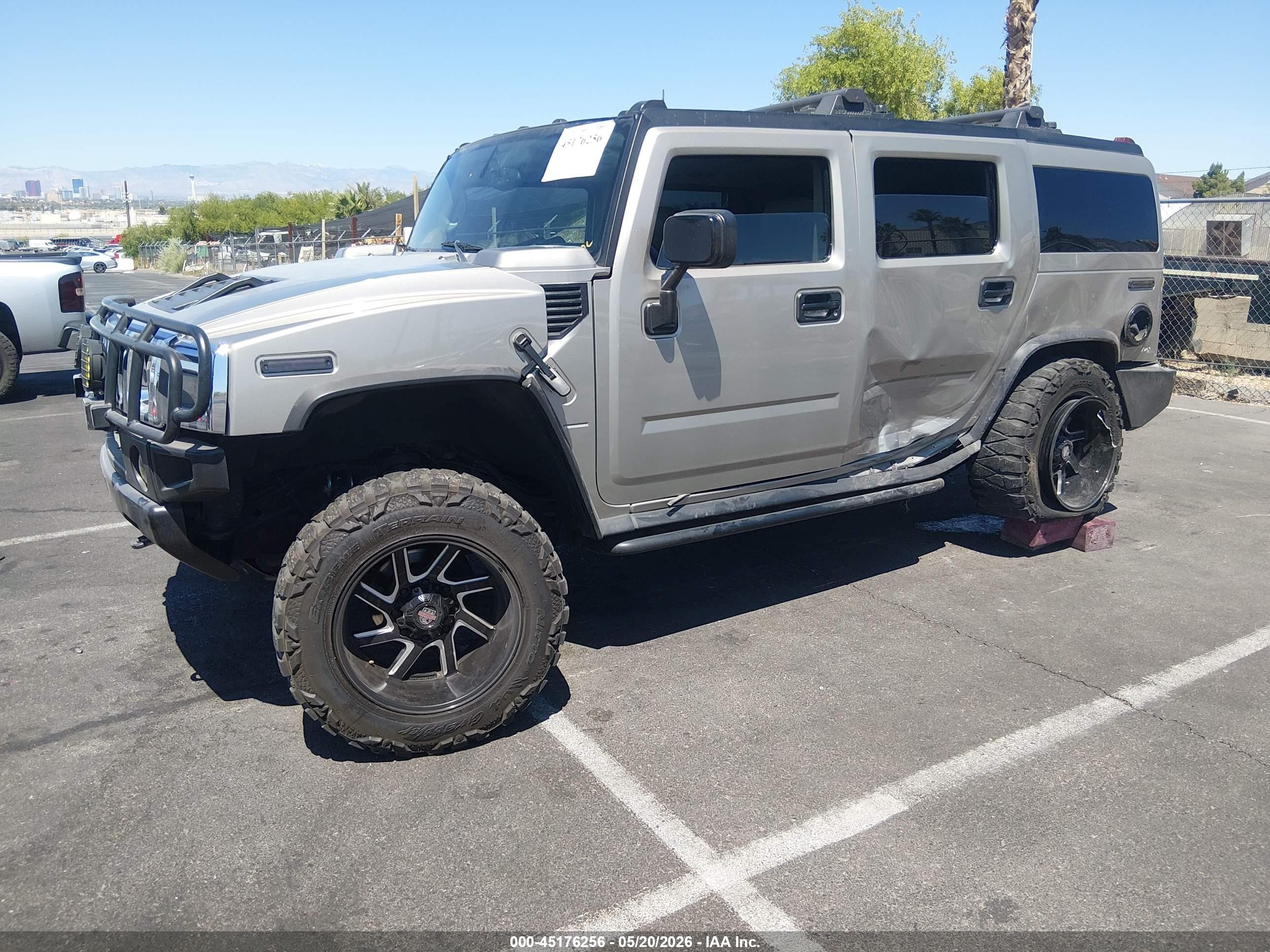 2003 Hummer H2   Champagne vin: 5GRGN23U83H147102