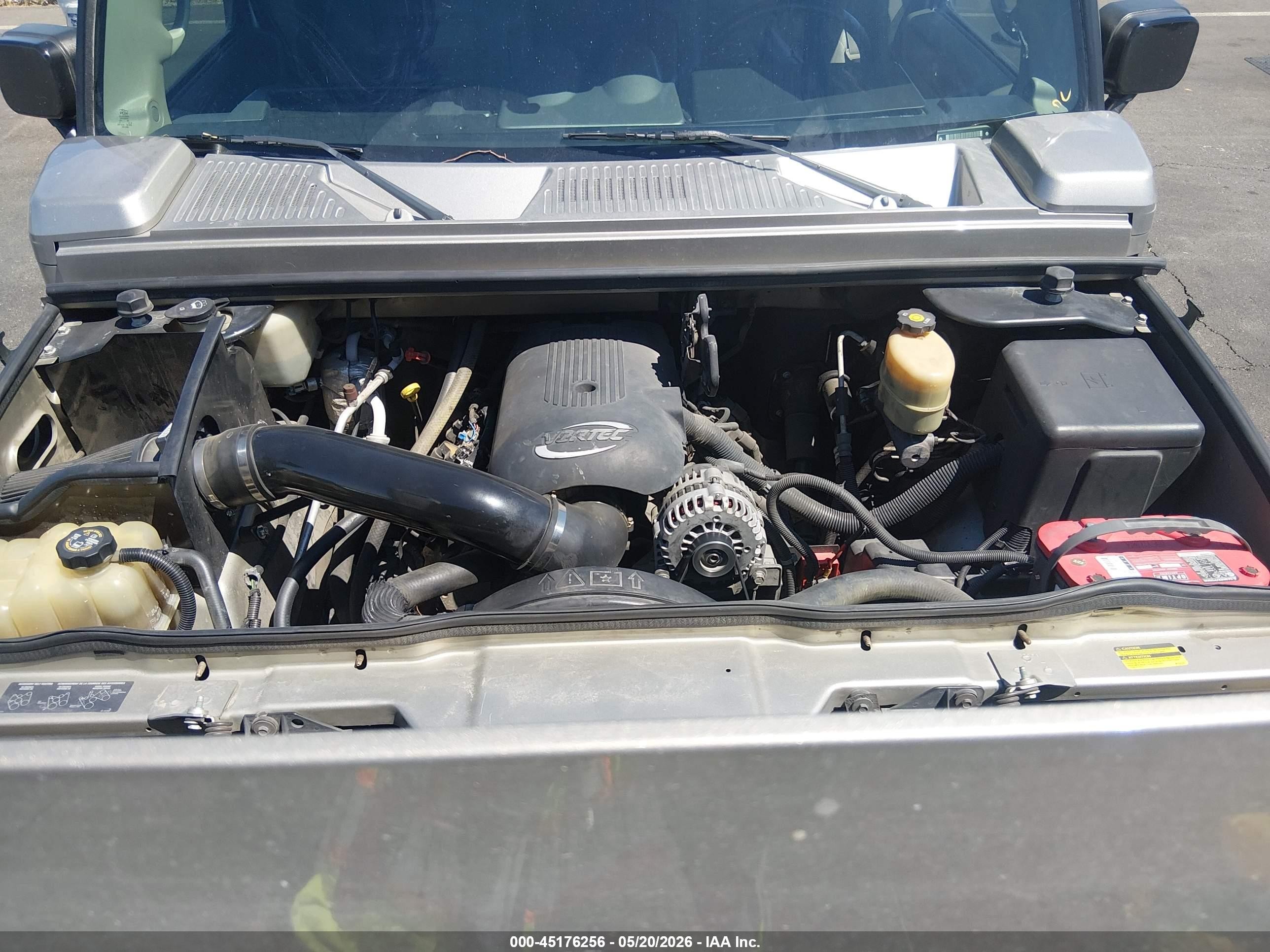 2003 Hummer H2   Champagne vin: 5GRGN23U83H147102