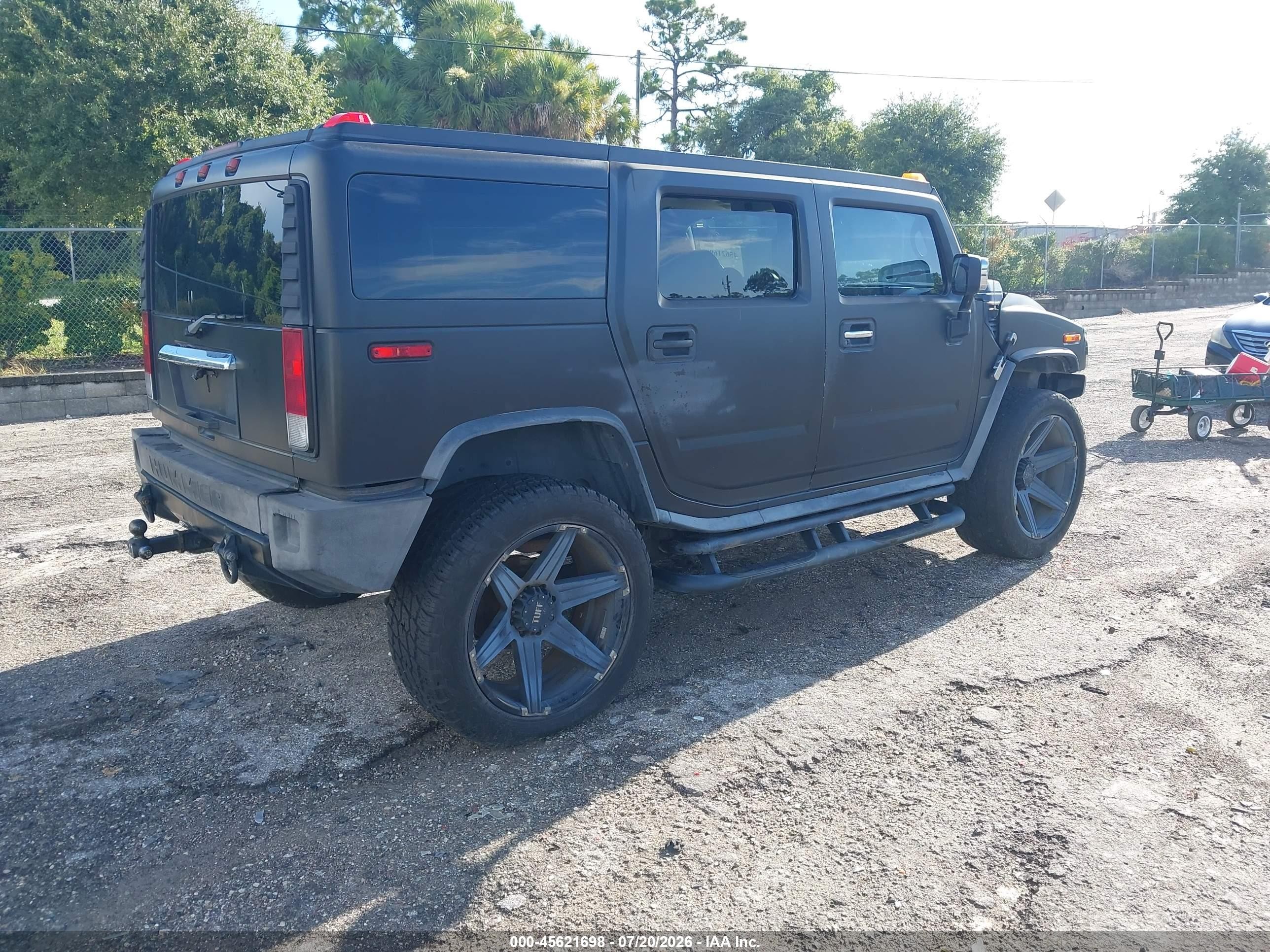 2005 Hummer H2 Suv   Black vin: 5GRGN23U85H101398