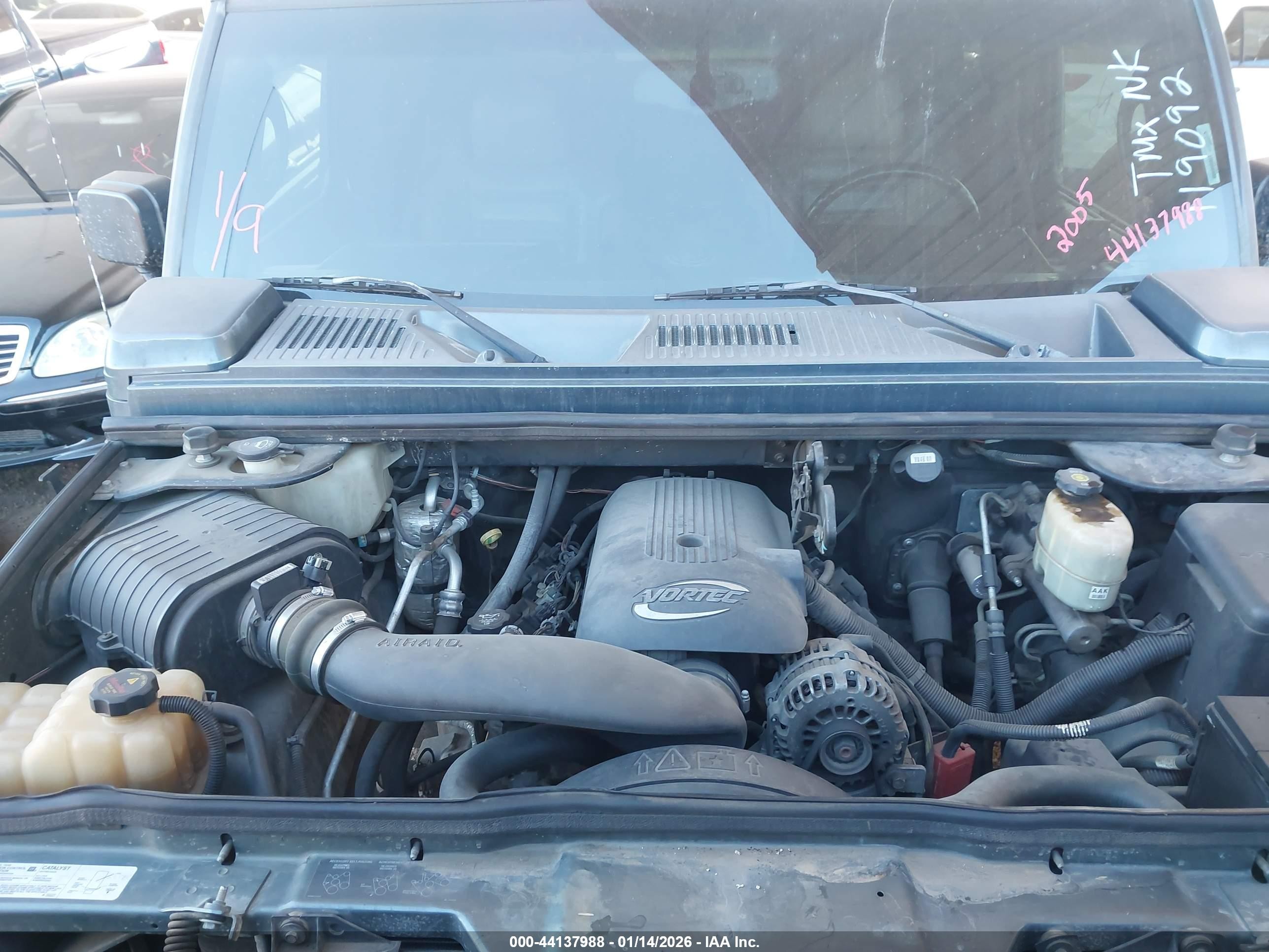 2005 Hummer H2 Suv   Зеленый vin: 5GRGN23U85H119092