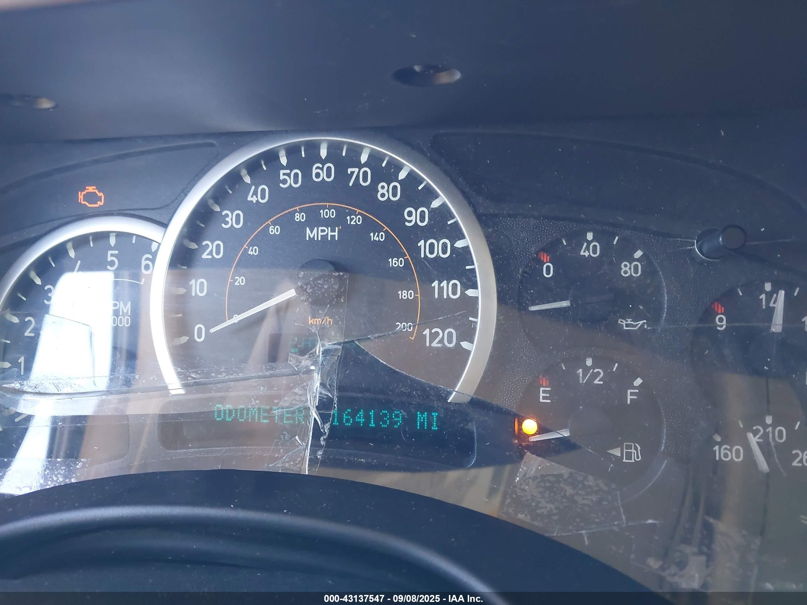 2005 Hummer H2 Suv   Black vin: 5GRGN23U85H121425