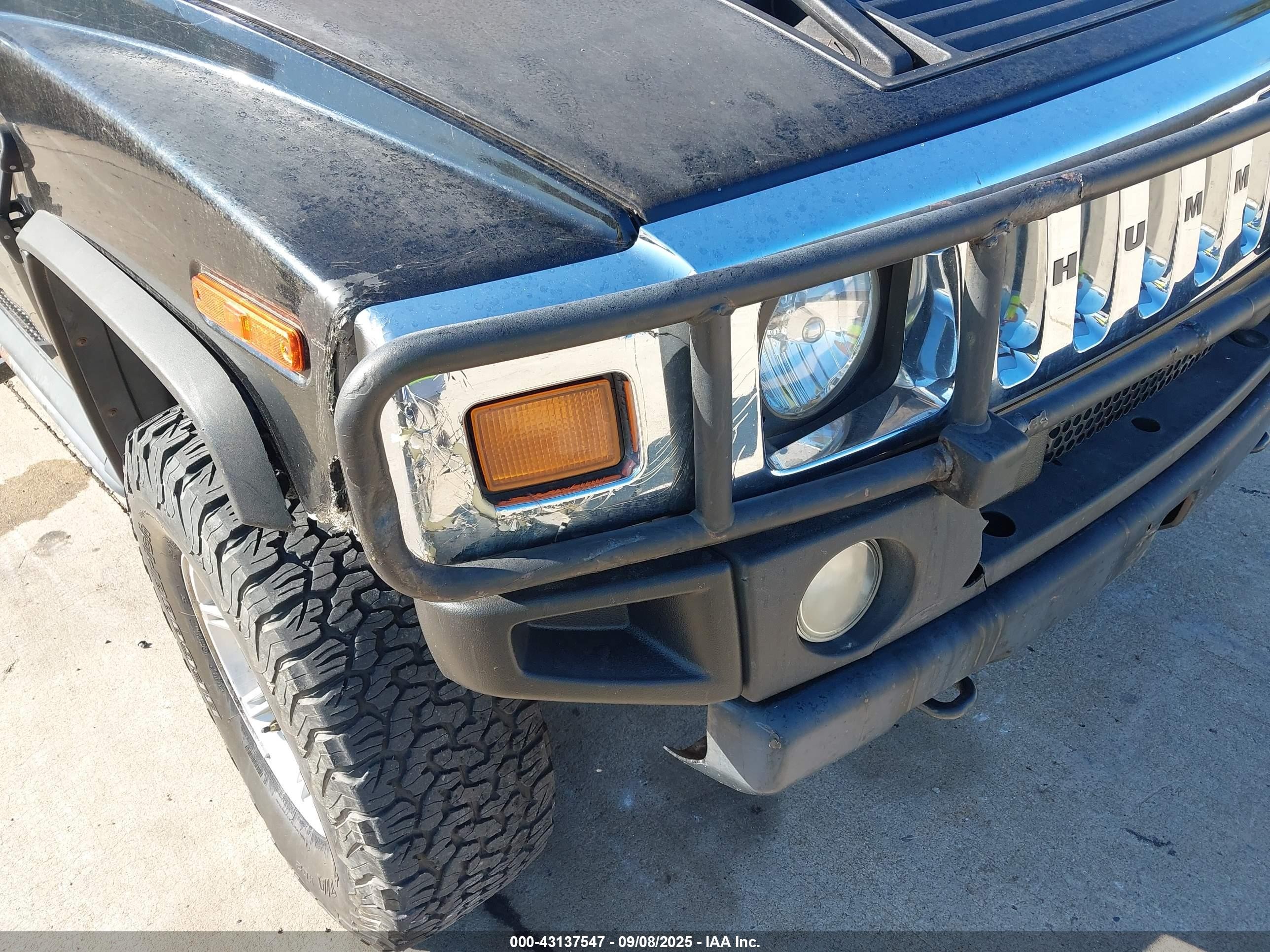 2005 Hummer H2 Suv   Black vin: 5GRGN23U85H121425