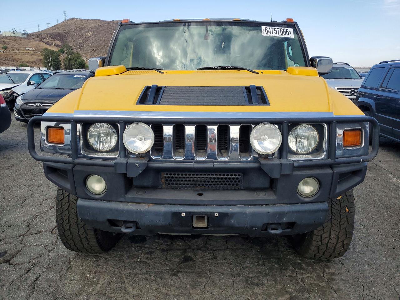 2003 Hummer H2 Yellow vin: 5GRGN23U93H121690