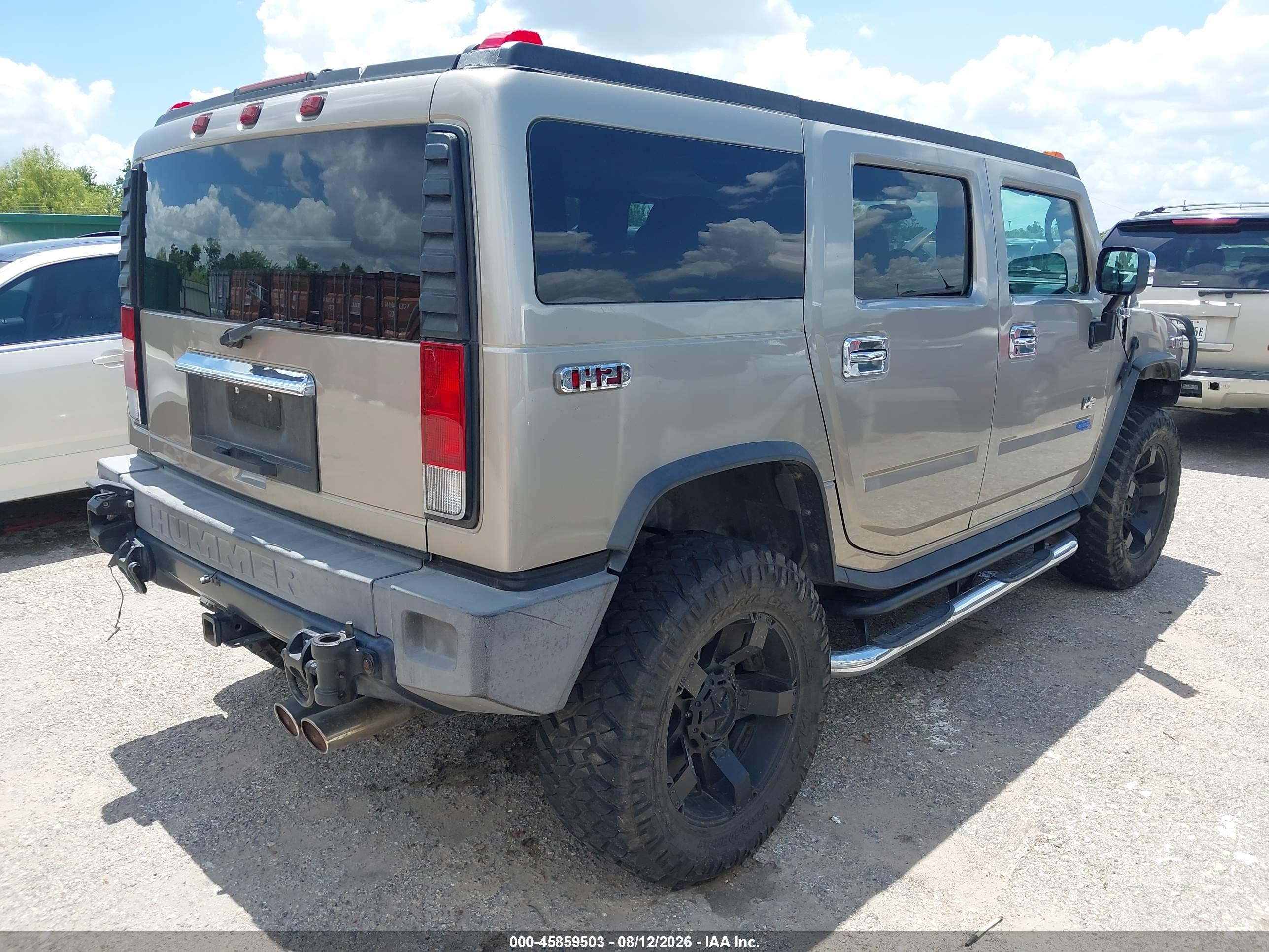 2005 Hummer H2 Suv   Beige vin: 5GRGN23U95H118419