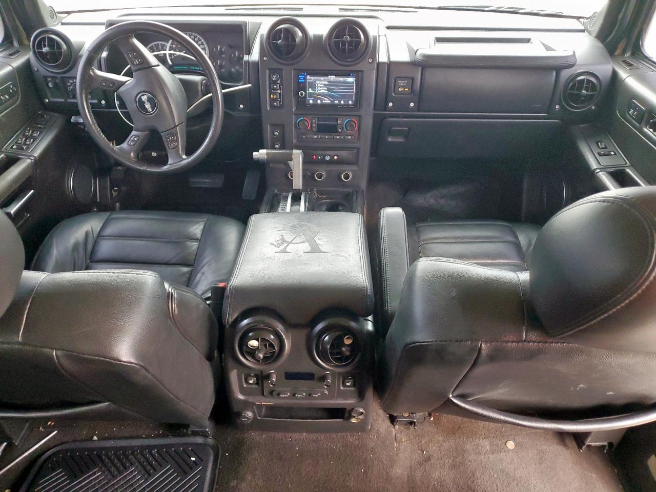 2005 Hummer H2 Cream vin: 5GRGN23U95H126939