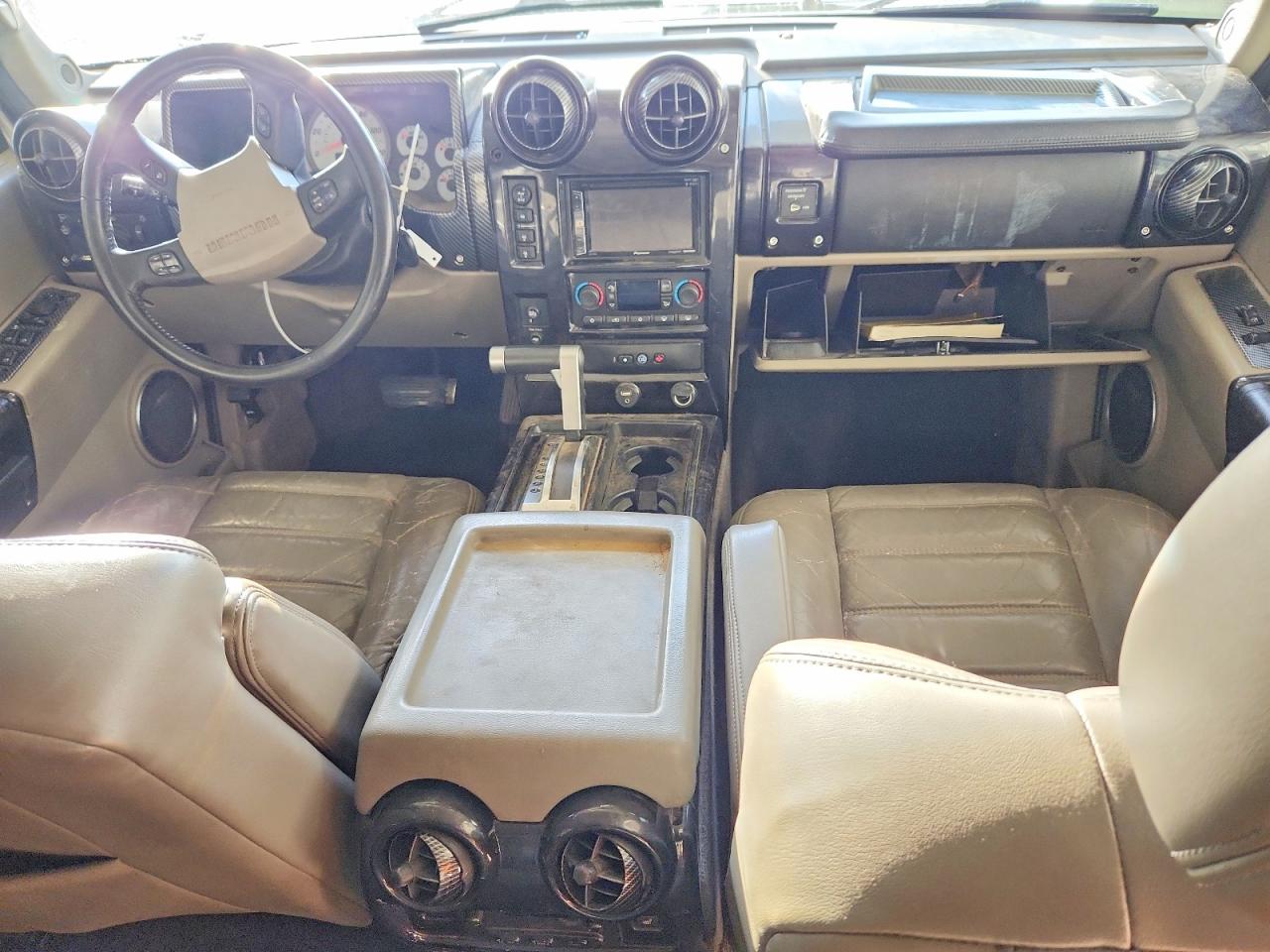 2003 Hummer H2 Tan vin: 5GRGN23UX3H109600