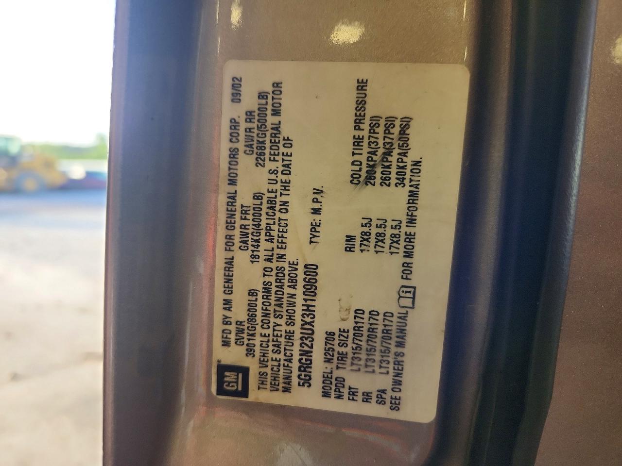 2003 Hummer H2 Tan vin: 5GRGN23UX3H109600