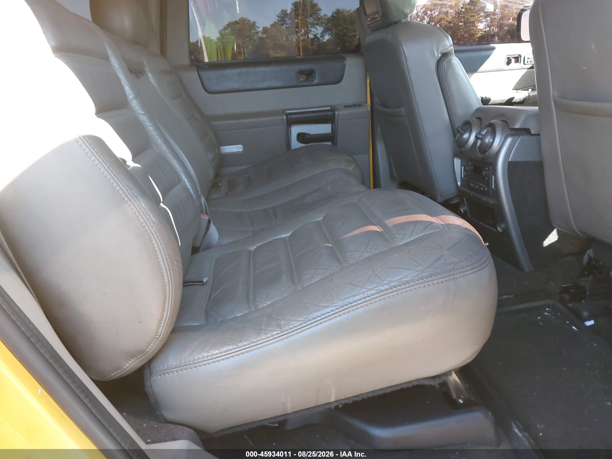 2003 Hummer H2   Yellow vin: 5GRGN23UX3H112187