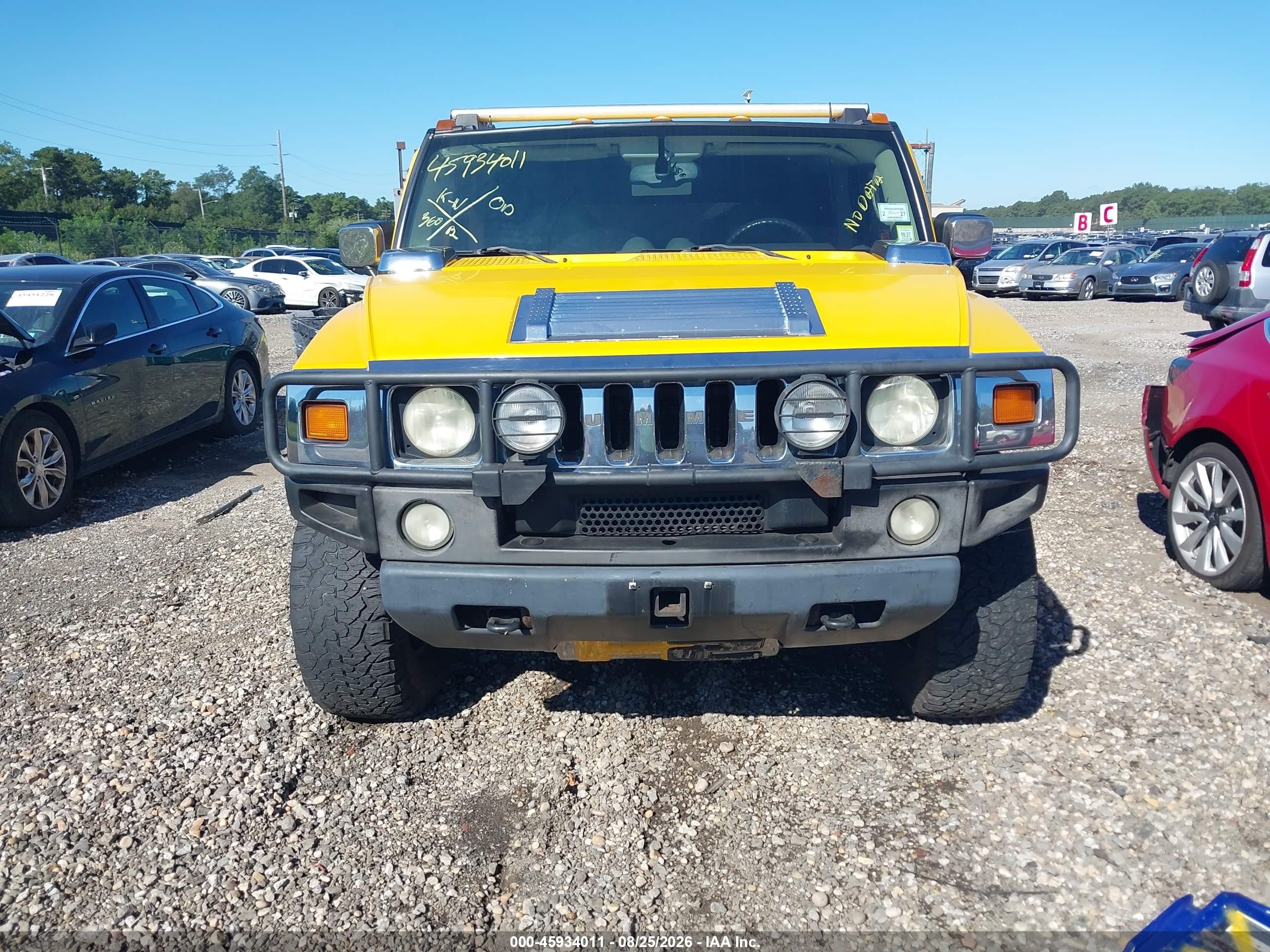 2003 Hummer H2   Yellow vin: 5GRGN23UX3H112187