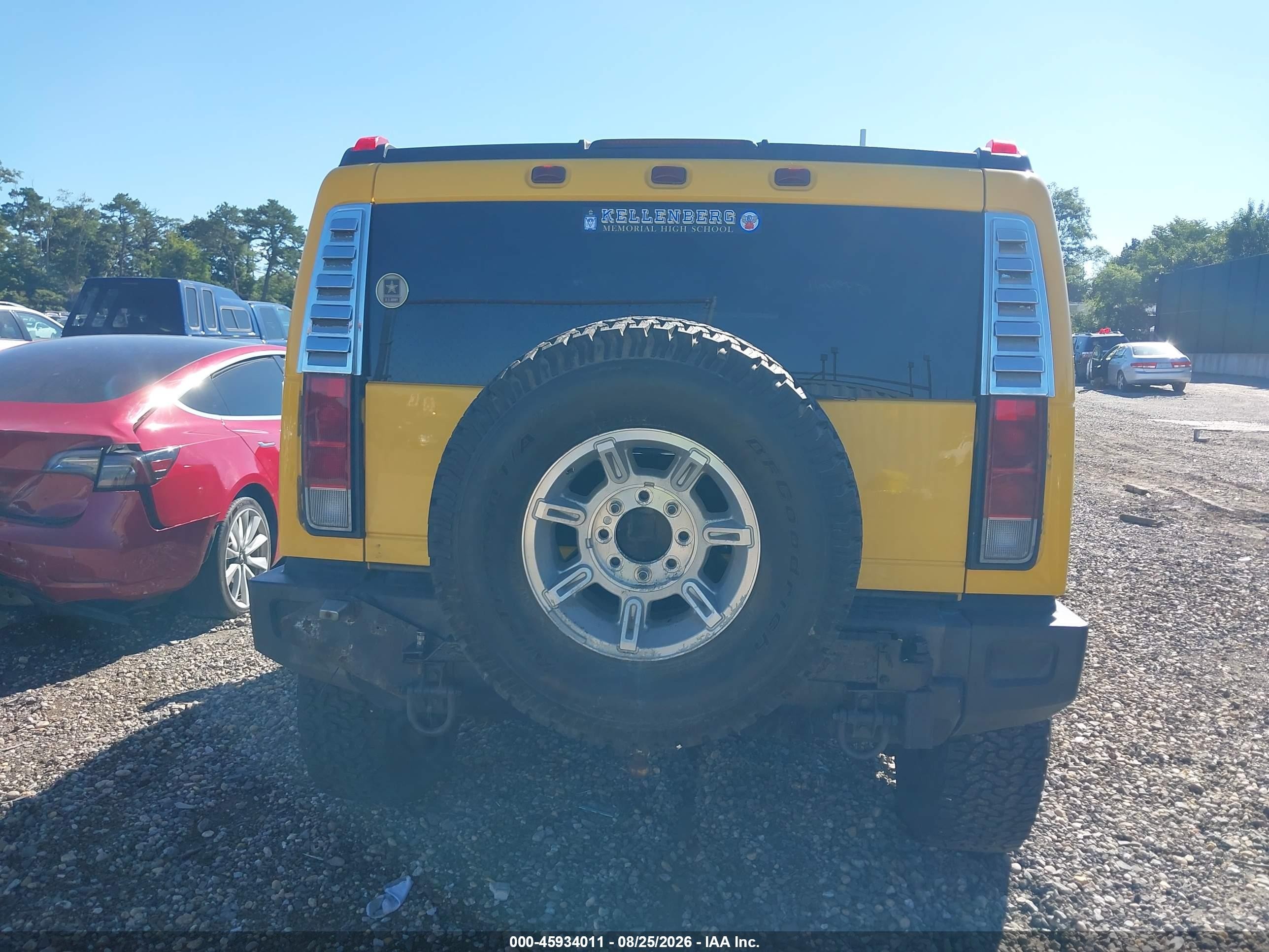 2003 Hummer H2   Yellow vin: 5GRGN23UX3H112187