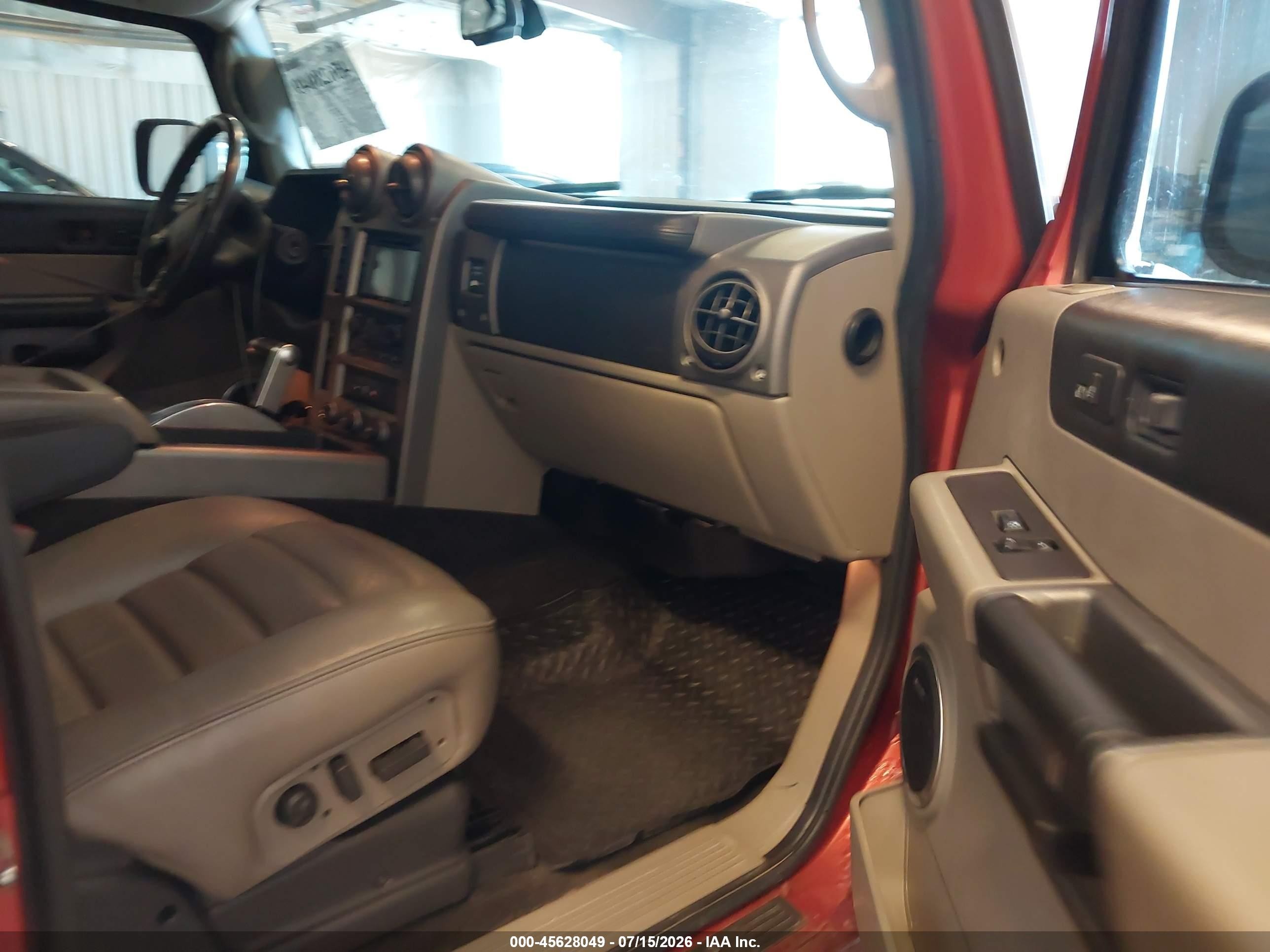 2003 Hummer H2   Orange vin: 5GRGN23UX3H147733