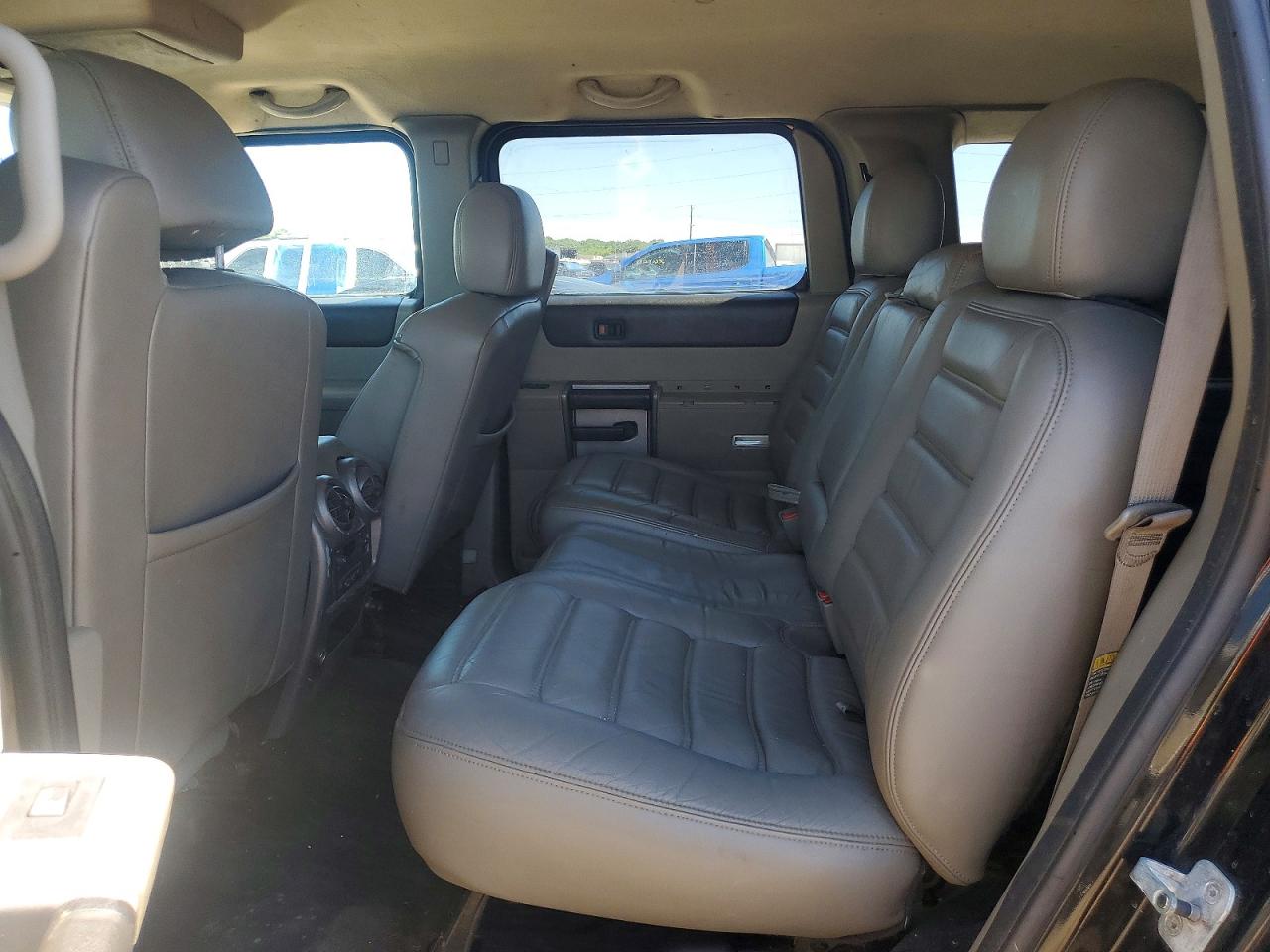 2004 Hummer H2 Black vin: 5GRGN23UX4H103393