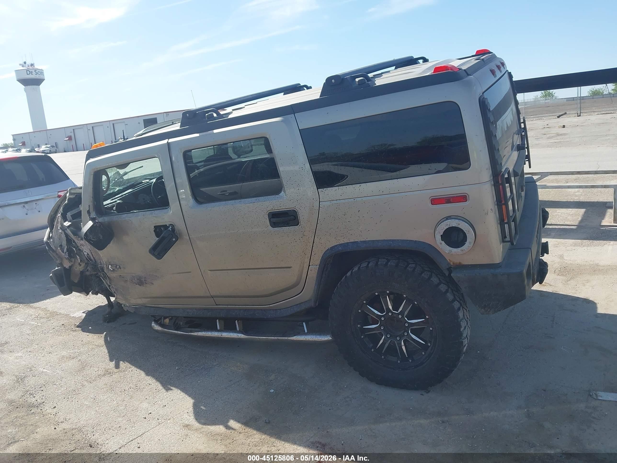 2004 Hummer H2   Gray vin: 5GRGN23UX4H112062