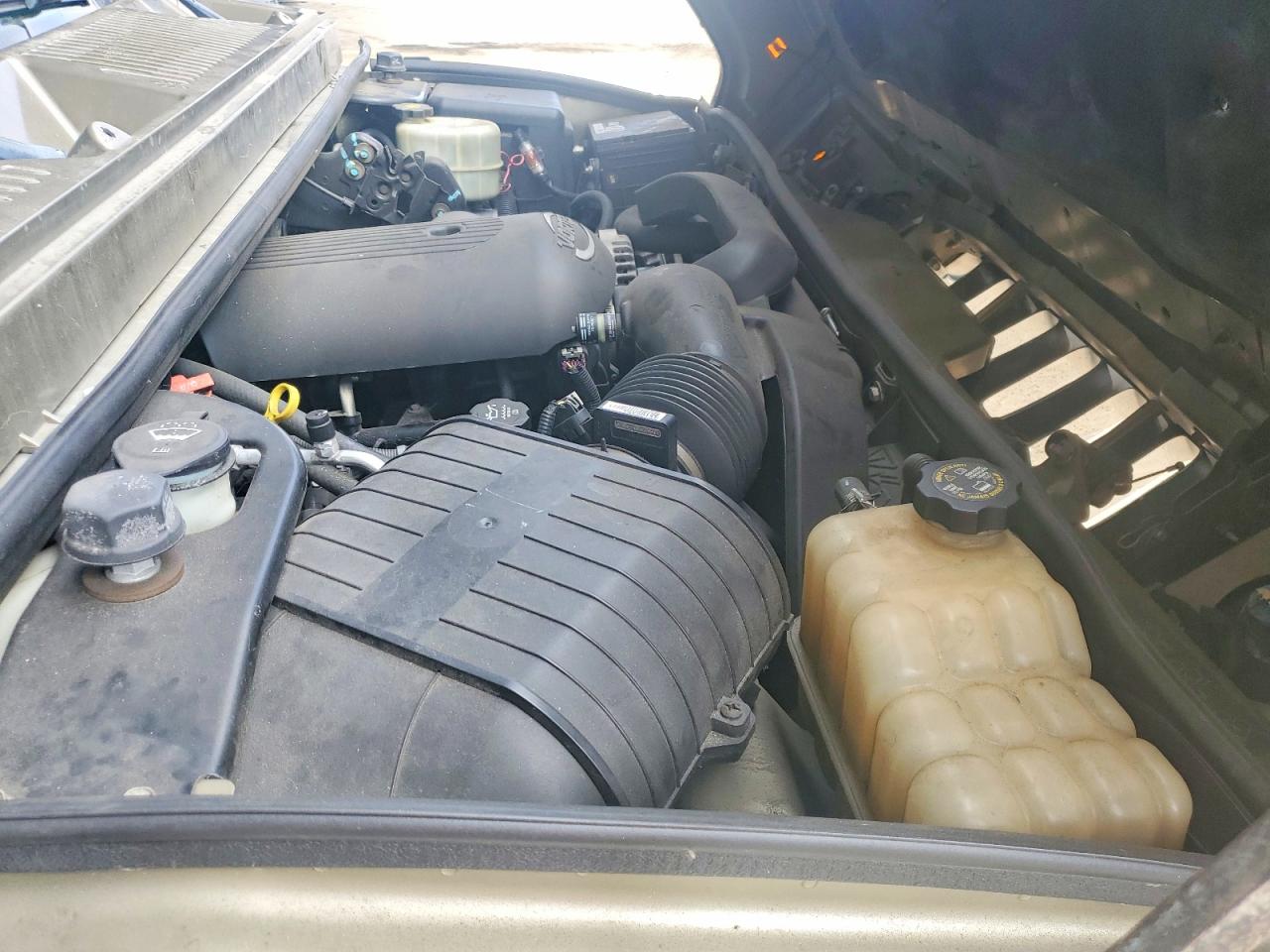 2005 Hummer H2 Brown vin: 5GRGN23UX5H104240