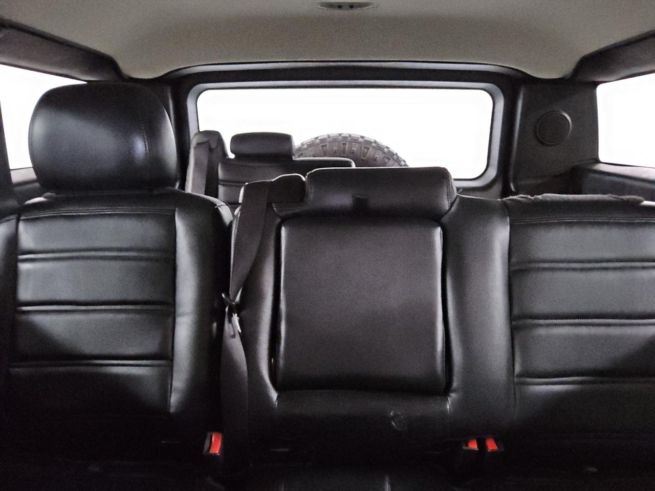 2006 Hummer H2 Black vin: 5GRGN23UX6H102182