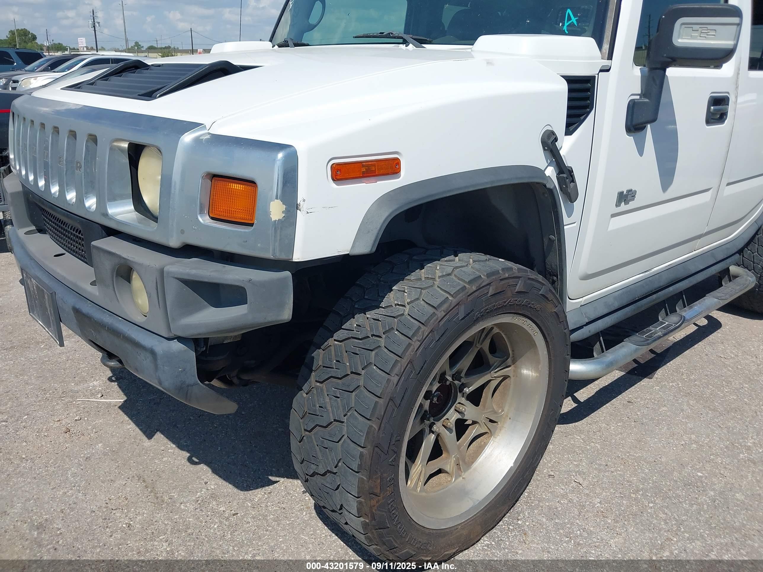 2006 Hummer H2 Suv   White vin: 5GRGN23UX6H107625