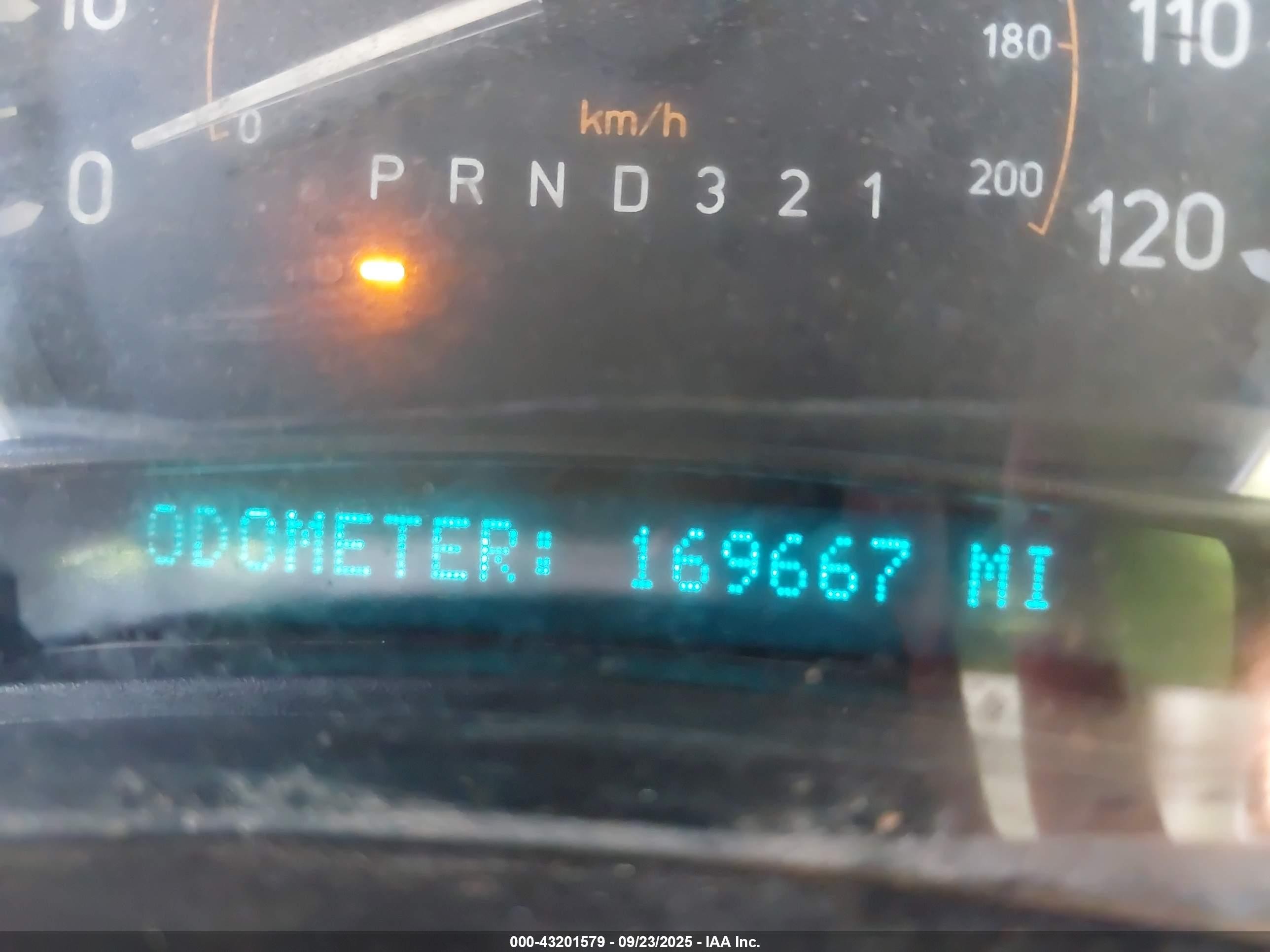 2006 Hummer H2 Suv   White vin: 5GRGN23UX6H107625